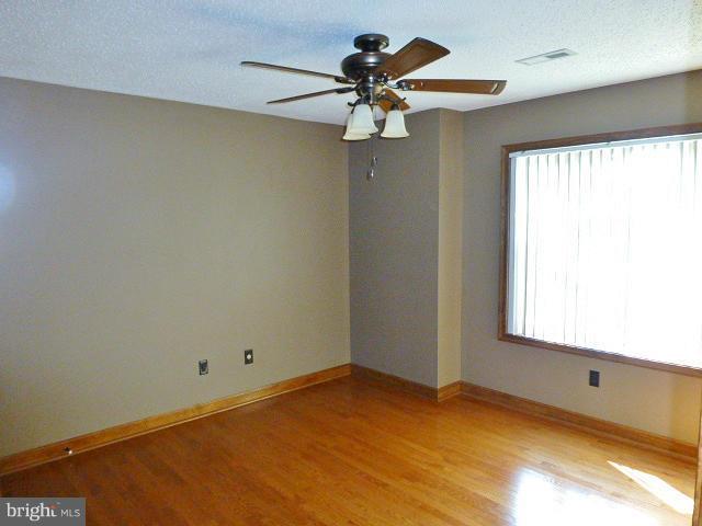 HIDDEN FIELDS - Residential Lease
