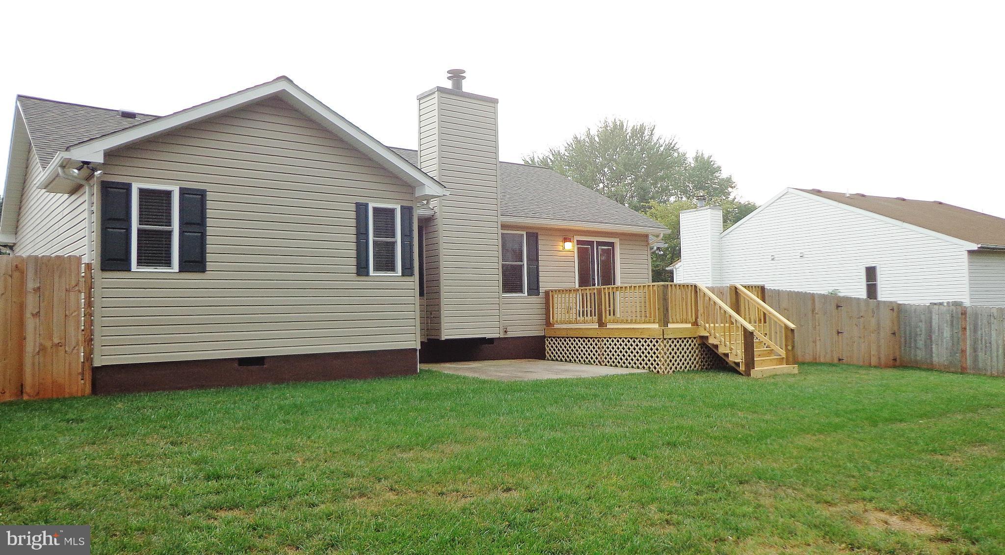 HIDDEN FIELDS - Residential Lease