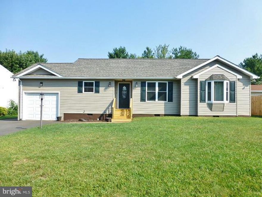 This immaculate 3 bed 2 bath home ready to rent in June! Completely renovated inside and out. Including upgraded appliances, sparkling hardwood floors and a fully fenced in back yard with a deck. Located in a quiet cul-de-sac conveniently close to shopping and dining.