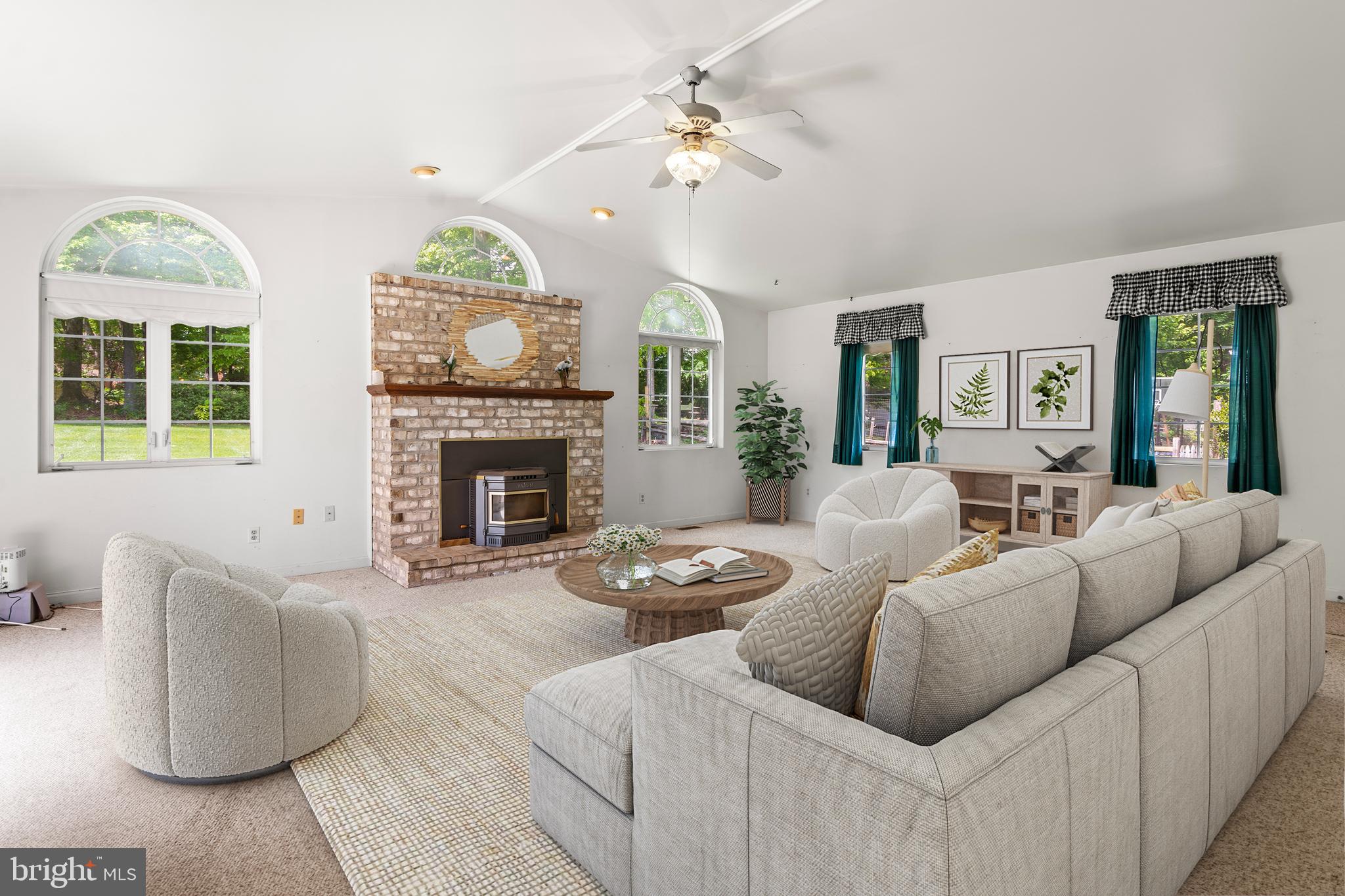 9818 RICHLYN DRIVE
