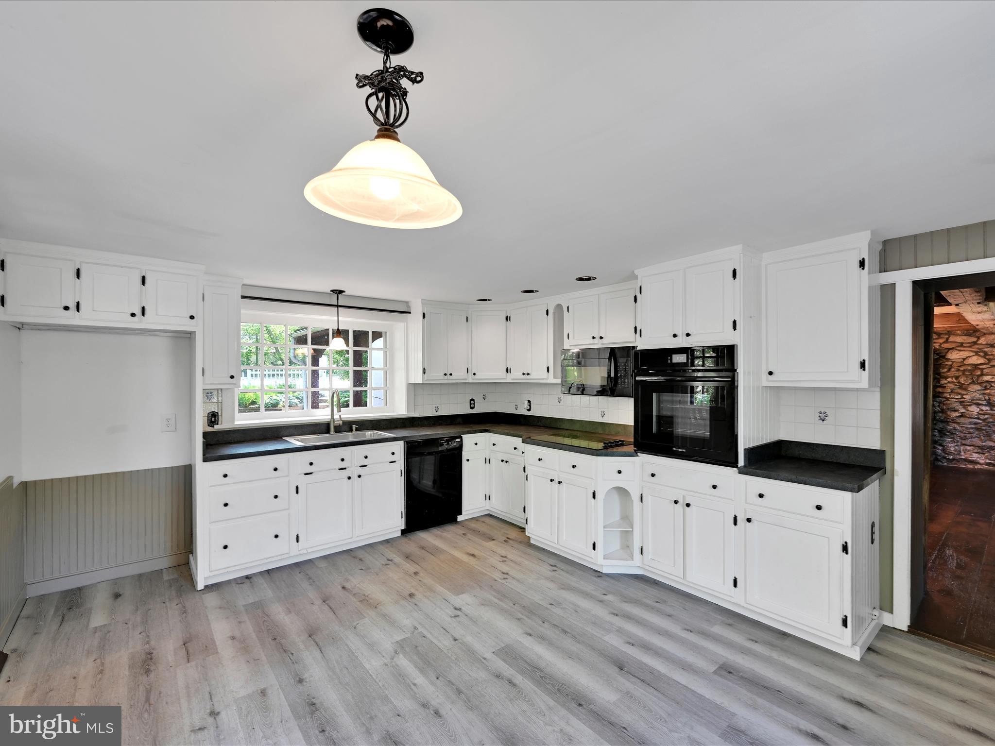 MOUNT VERNON - Residential