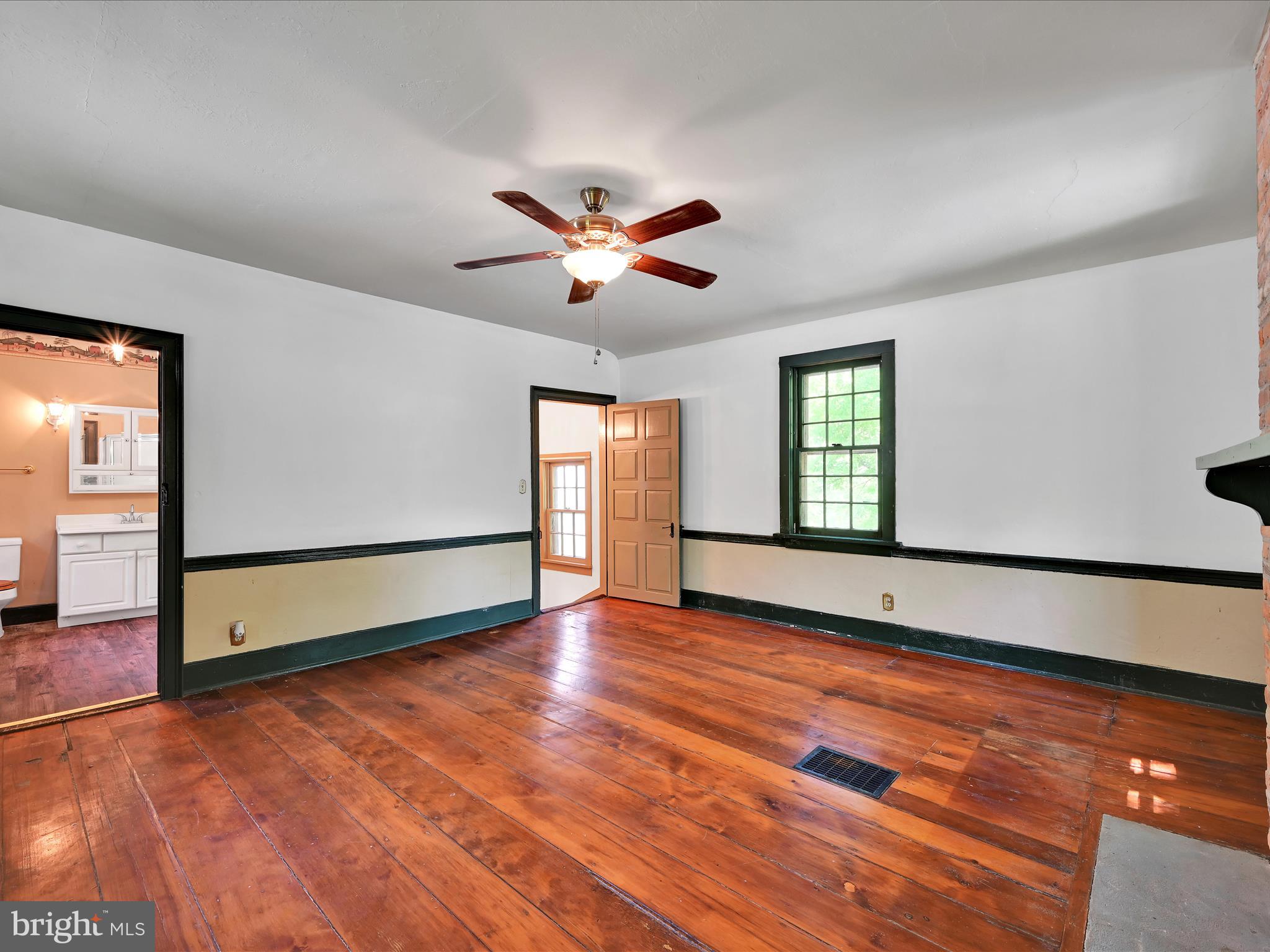 MOUNT VERNON - Residential