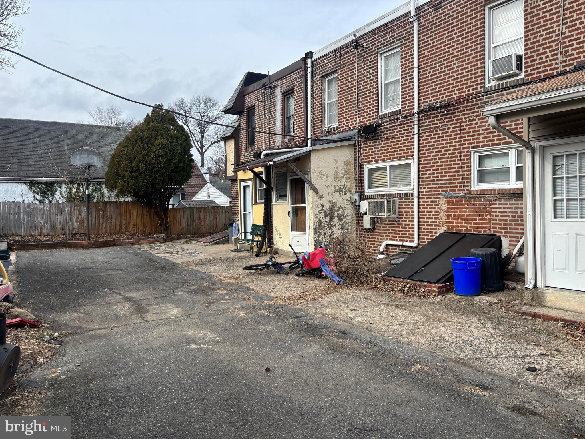 KIRKLYN - Residential