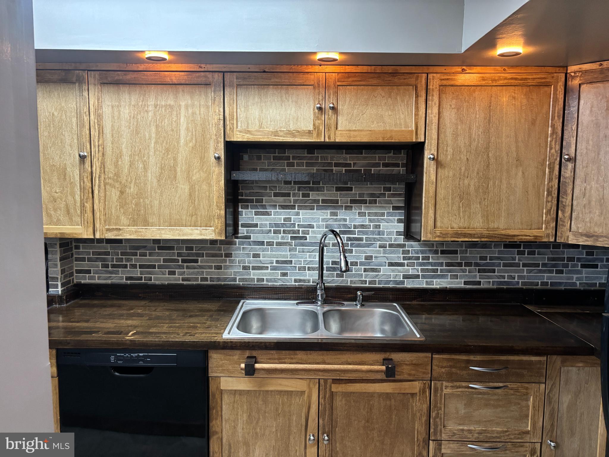 KIRKLYN - Residential