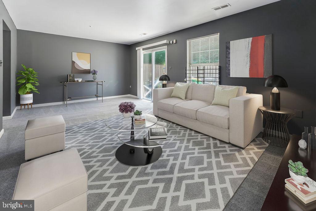 MAPLE SHADE - Residential