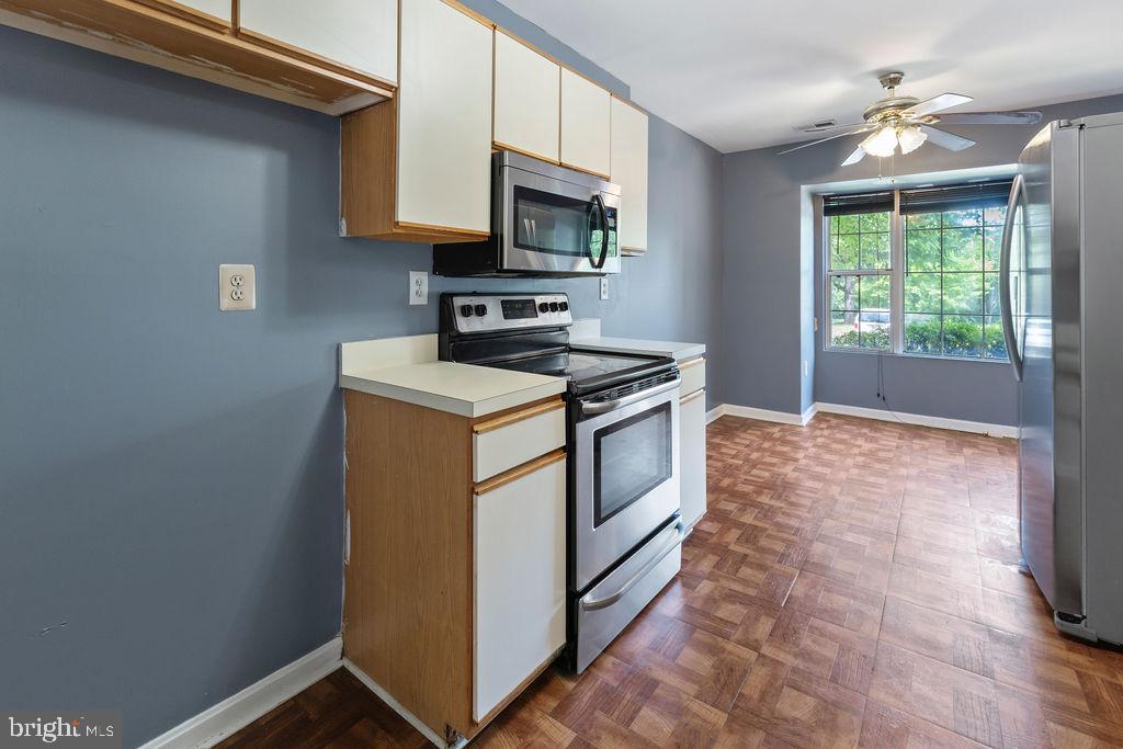 MAPLE SHADE - Residential