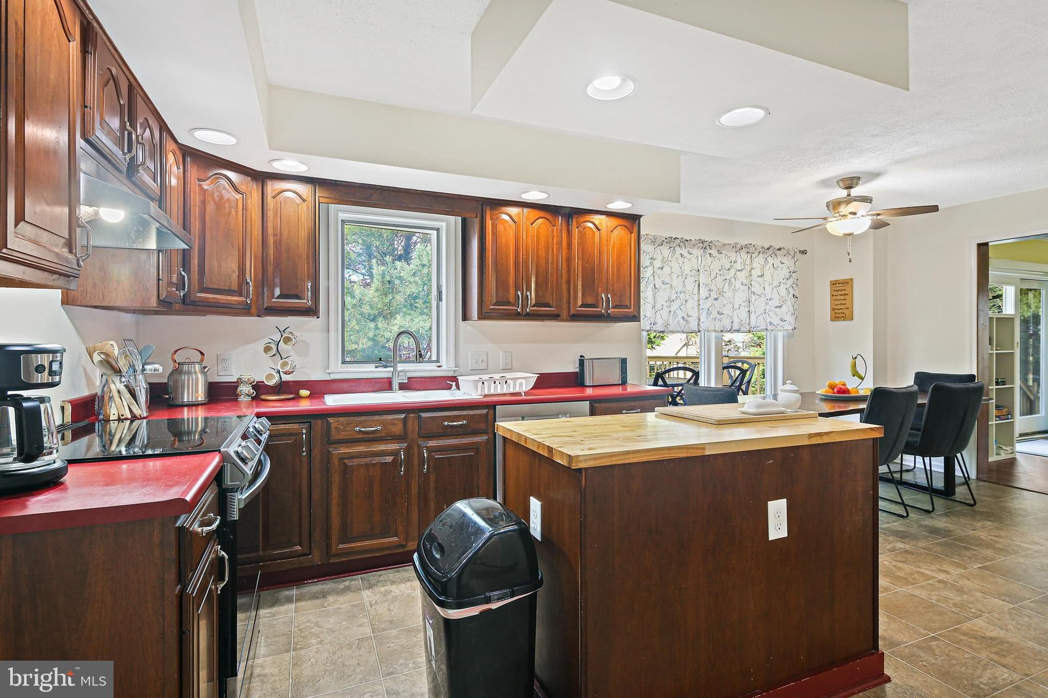 GREENBRIER HILLS - Residential