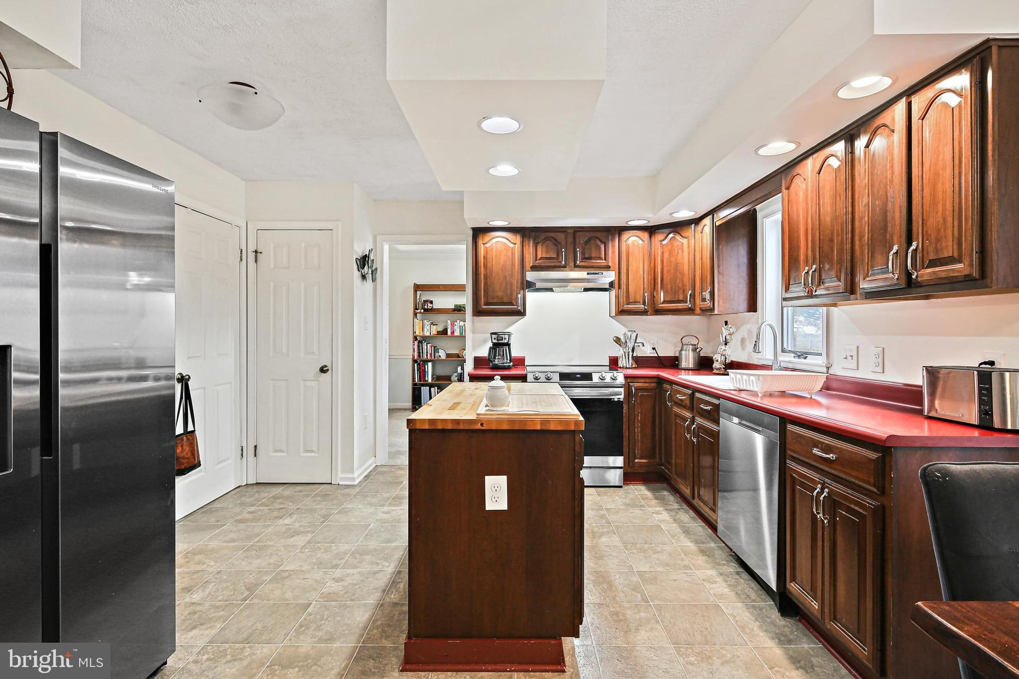 GREENBRIER HILLS - Residential