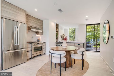 2903 NEWARK STREET NW WASHINGTON DC 20008