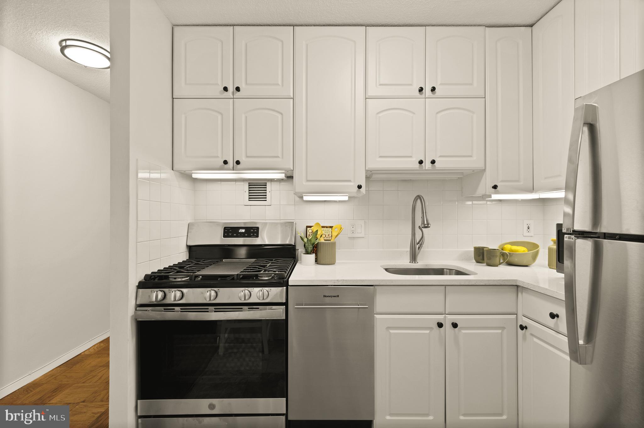 1301 20TH STREET NW 817