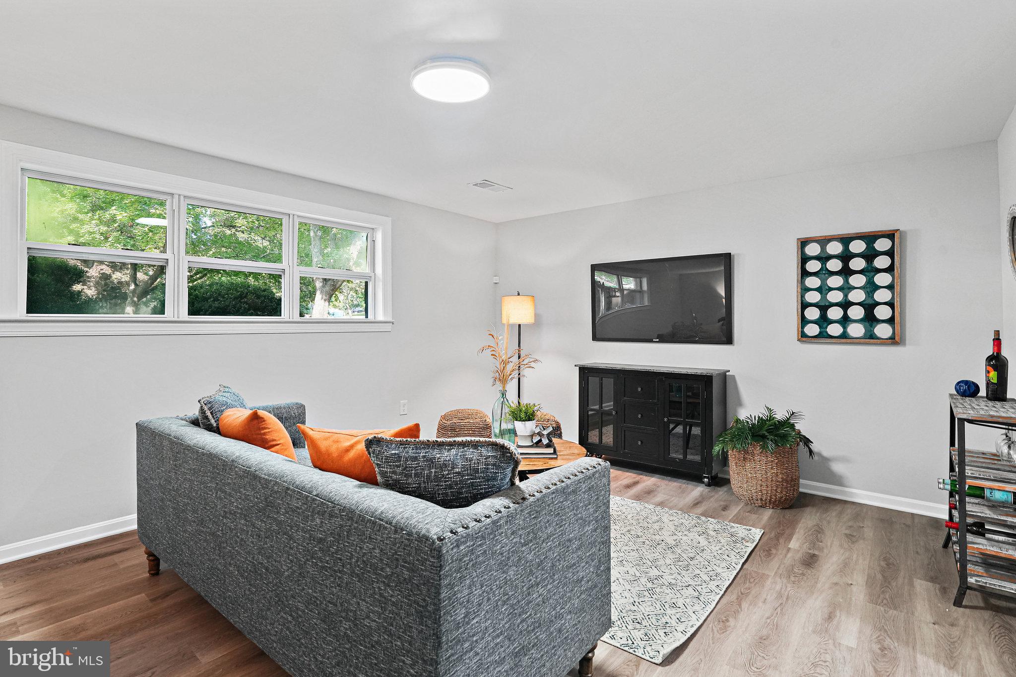 ASPEN HILL PARK - Residential