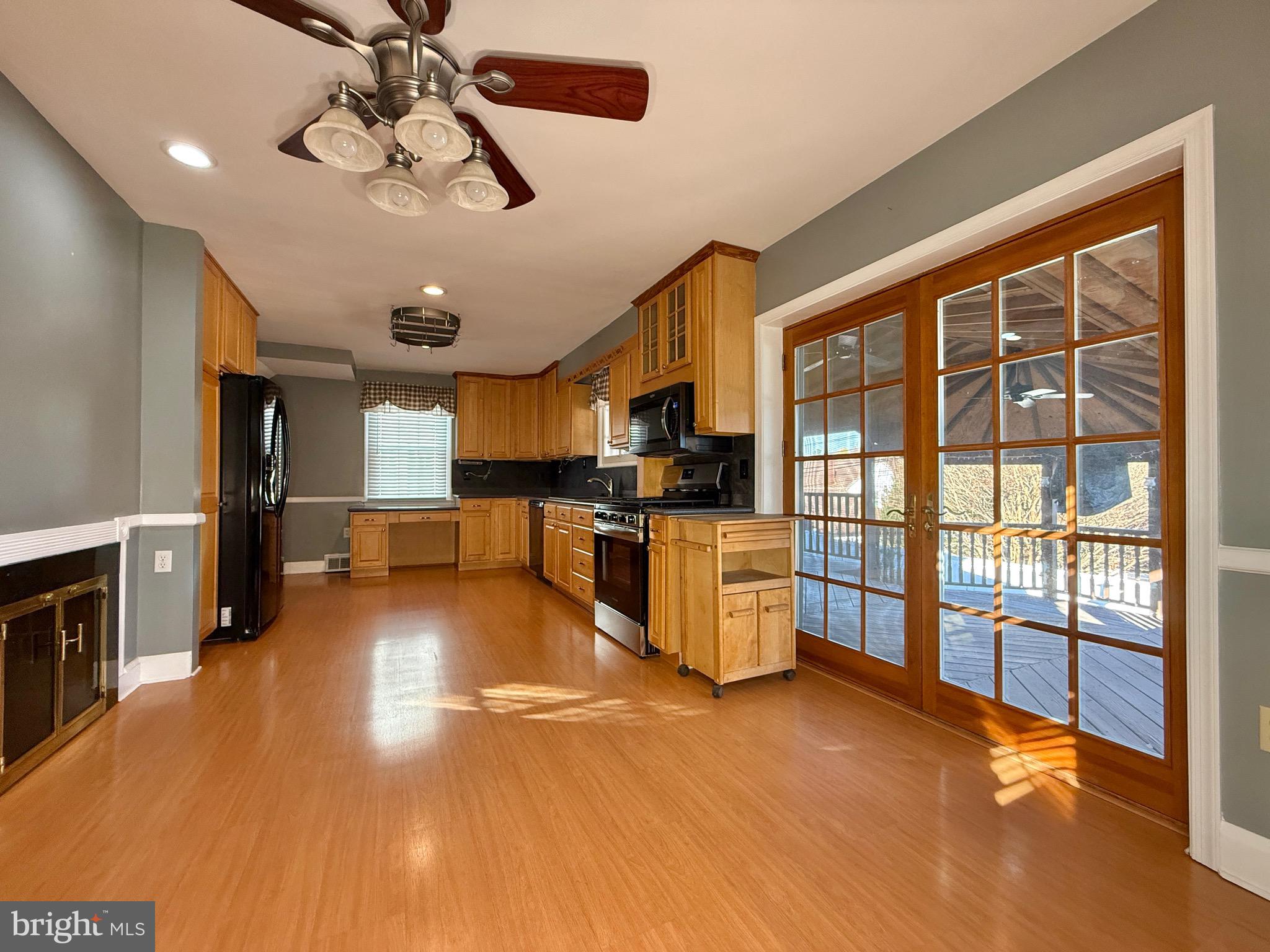 MEDFIELD - Residential