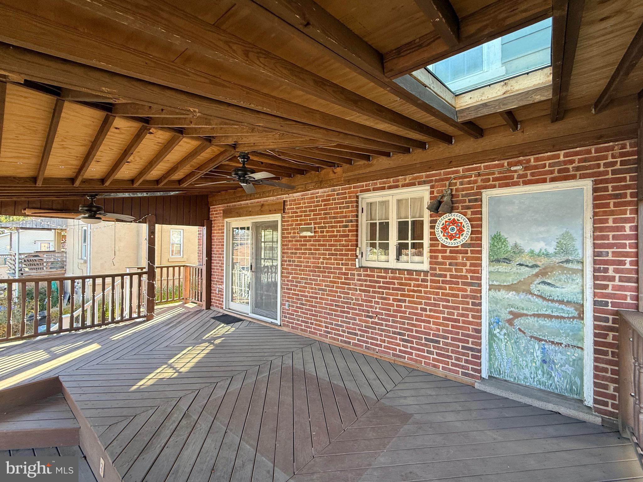 MEDFIELD - Residential