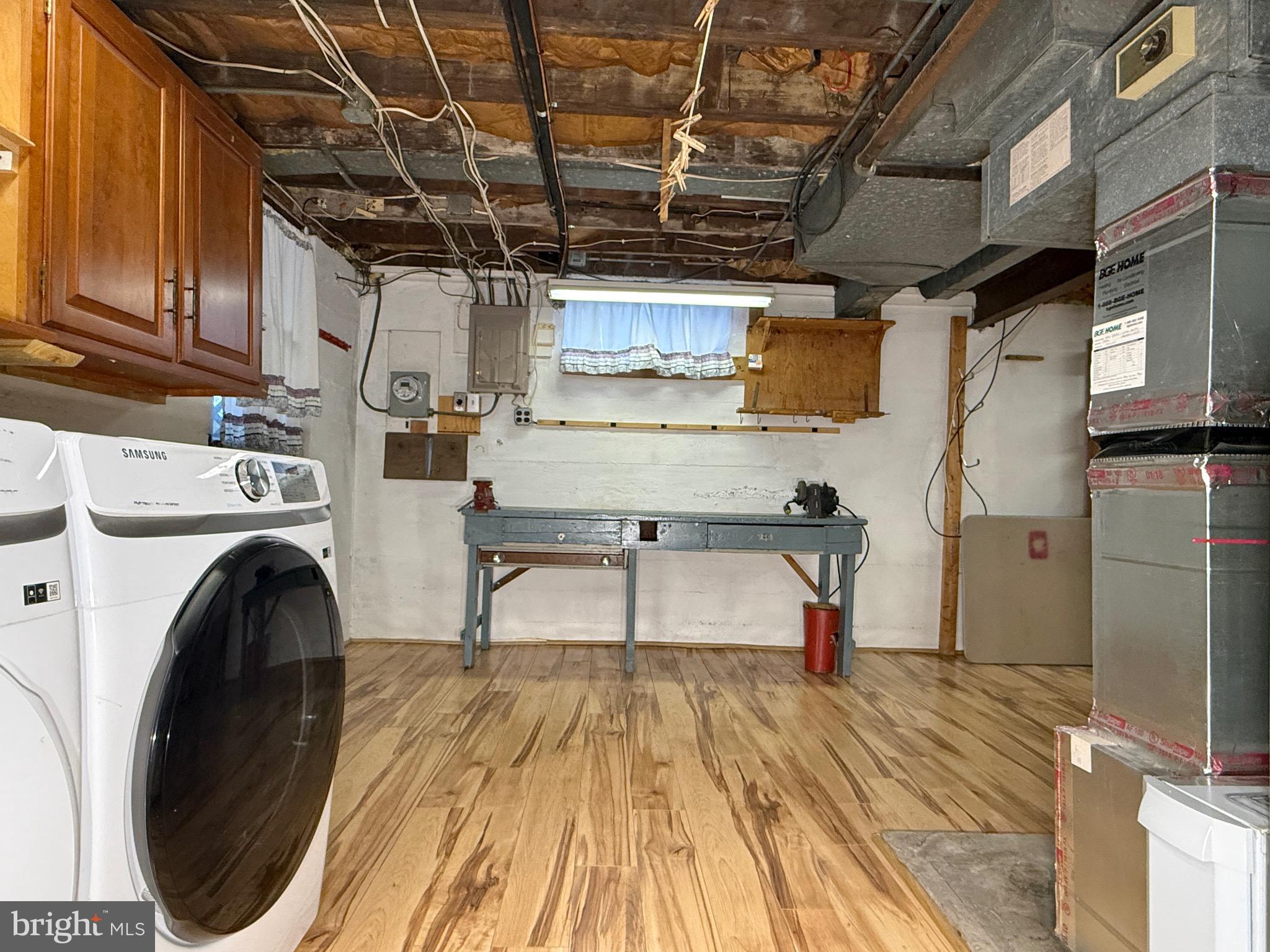 MEDFIELD - Residential