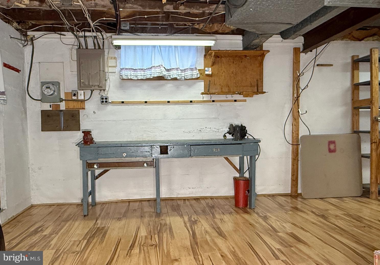 MEDFIELD - Residential