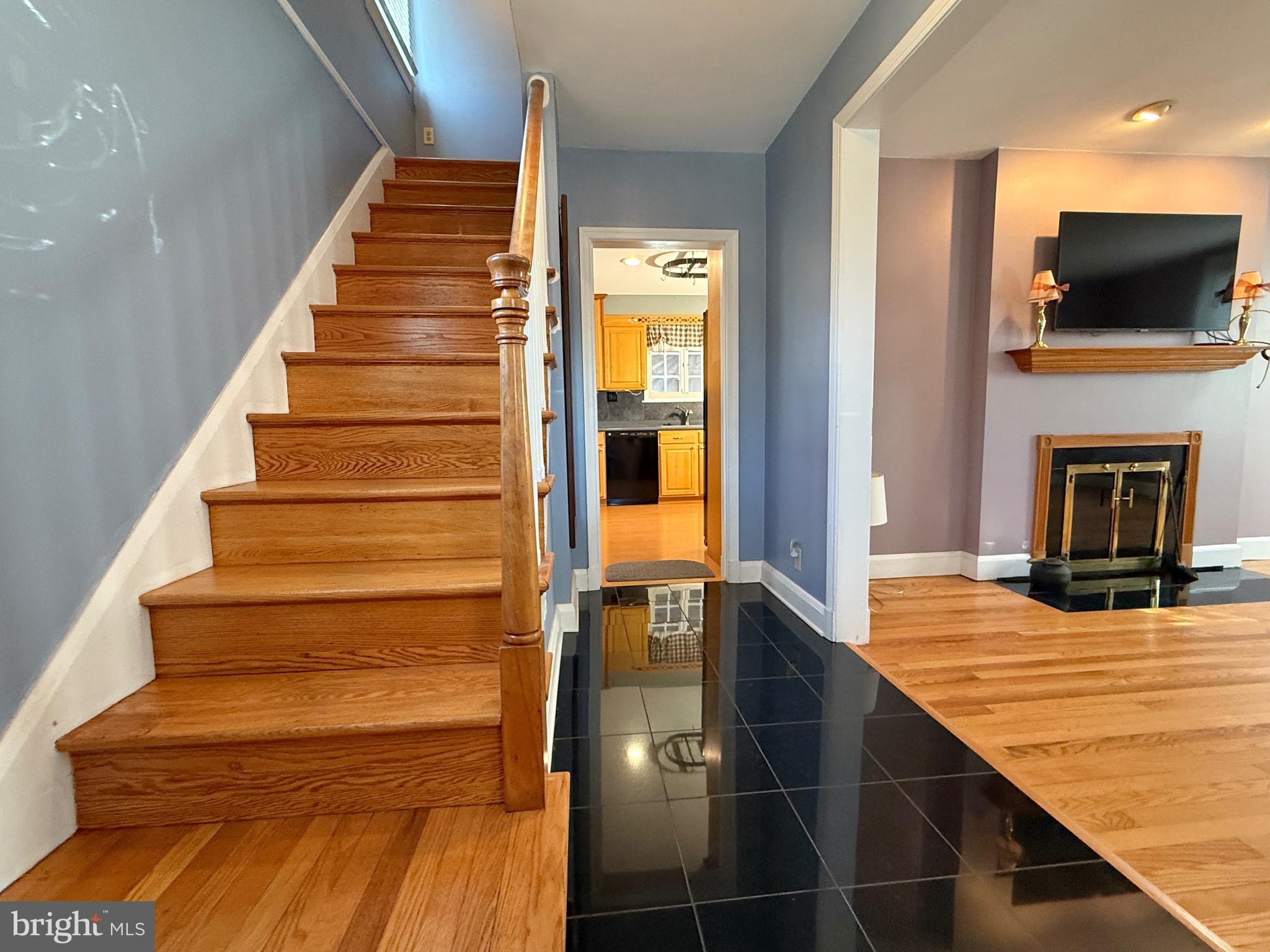 MEDFIELD - Residential