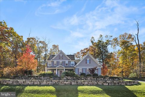 Photo of 6021 White Pine Drive, ELIZABETHTOWN, PA 17022 (MLS # PALA2076808)