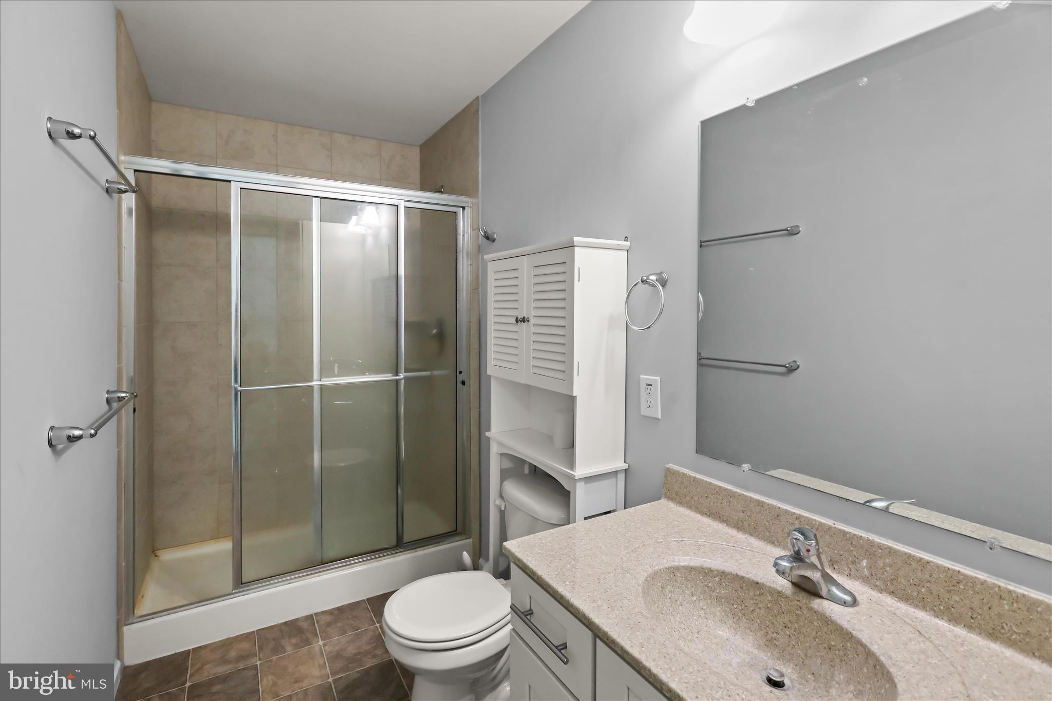 BISHOP WOODS - Residential