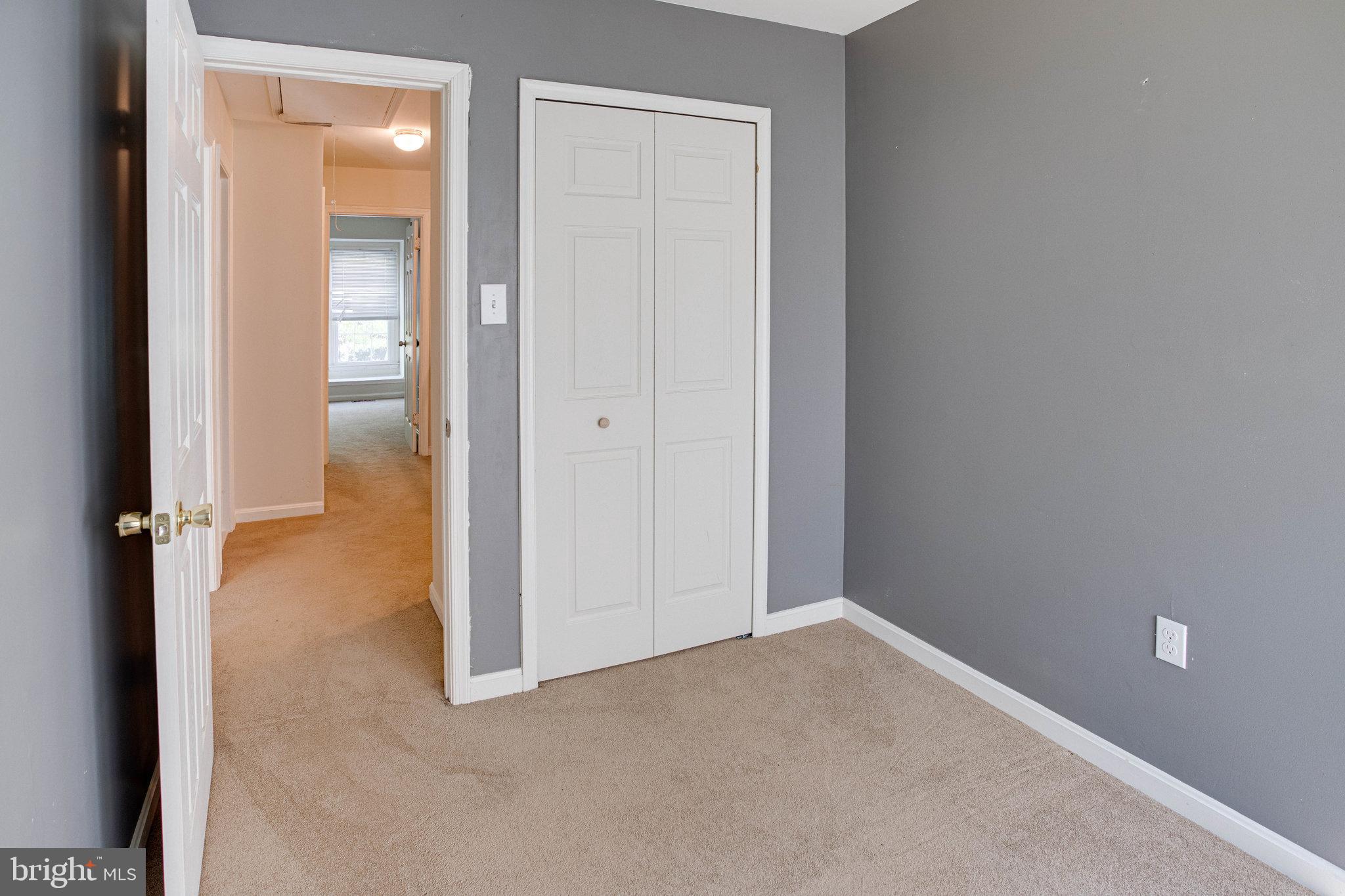 TOWNS OF FOREST HILLS - Residential Lease