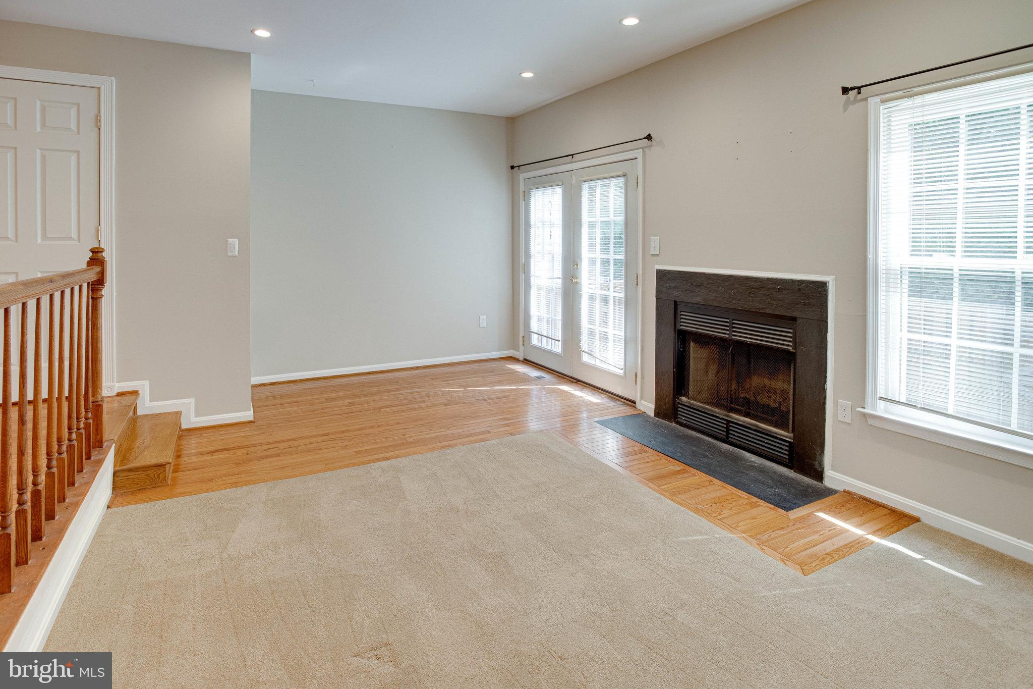 TOWNS OF FOREST HILLS - Residential Lease