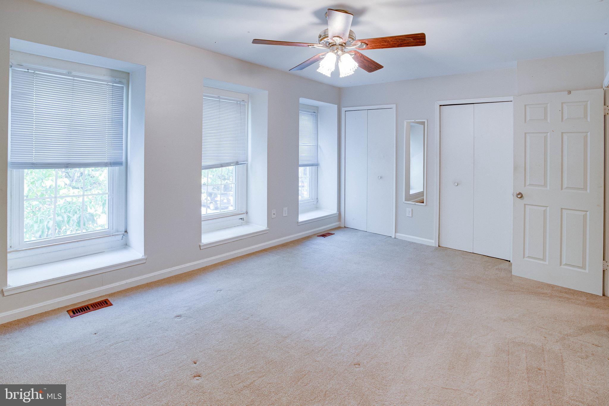 TOWNS OF FOREST HILLS - Residential Lease