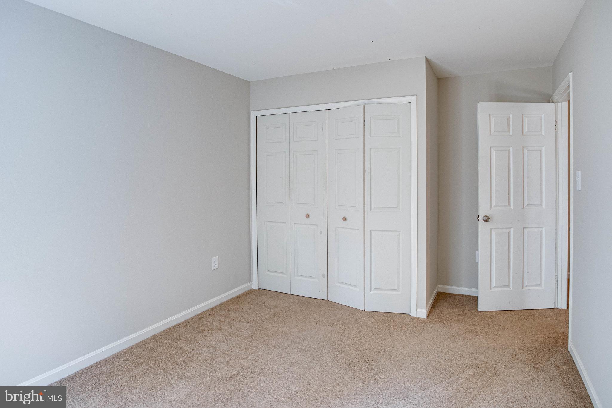 TOWNS OF FOREST HILLS - Residential Lease