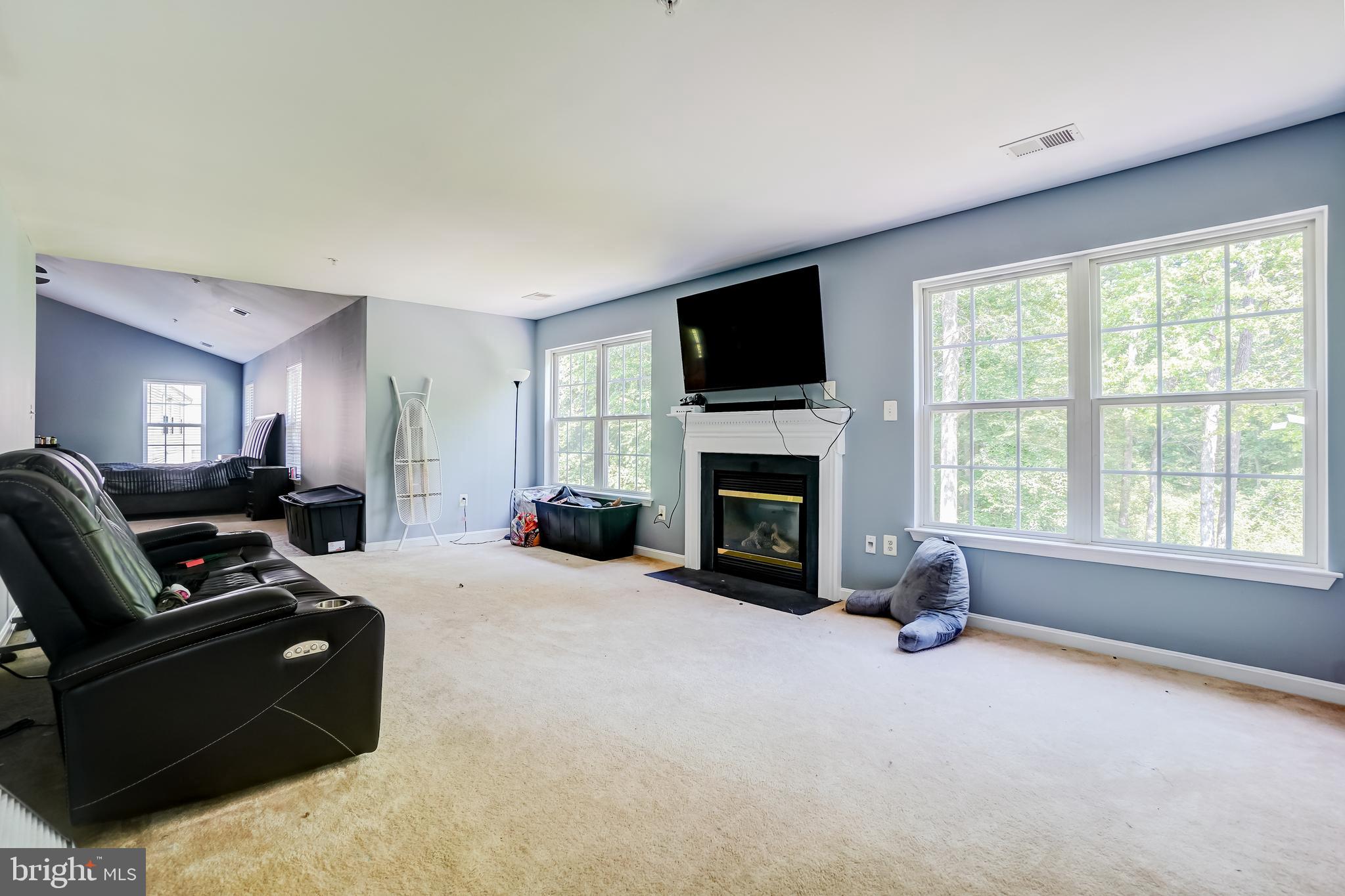 SIMMONS ACRES - Residential