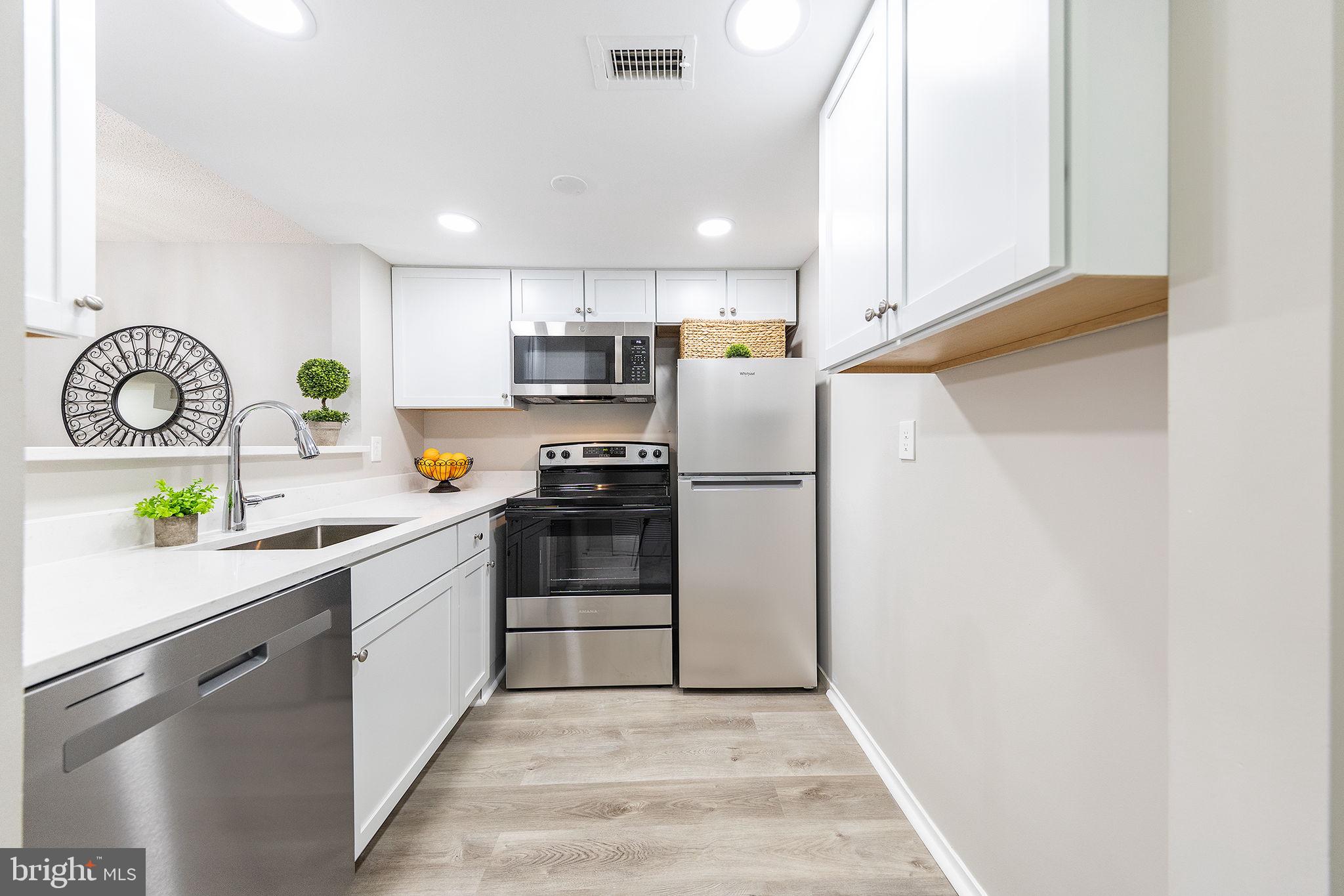 THOREAU PLACE CONDOS - Residential