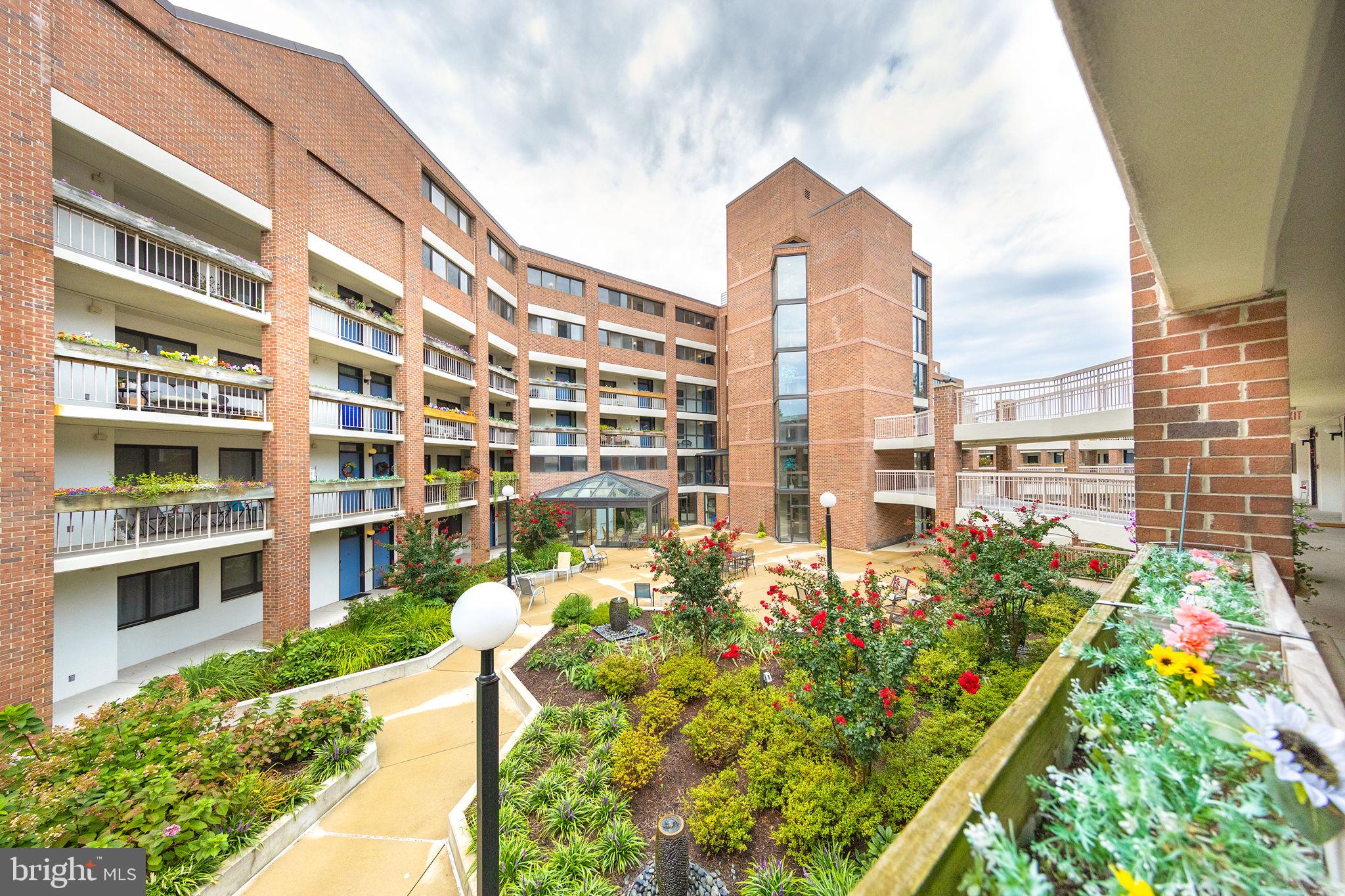 THOREAU PLACE CONDOS - Residential