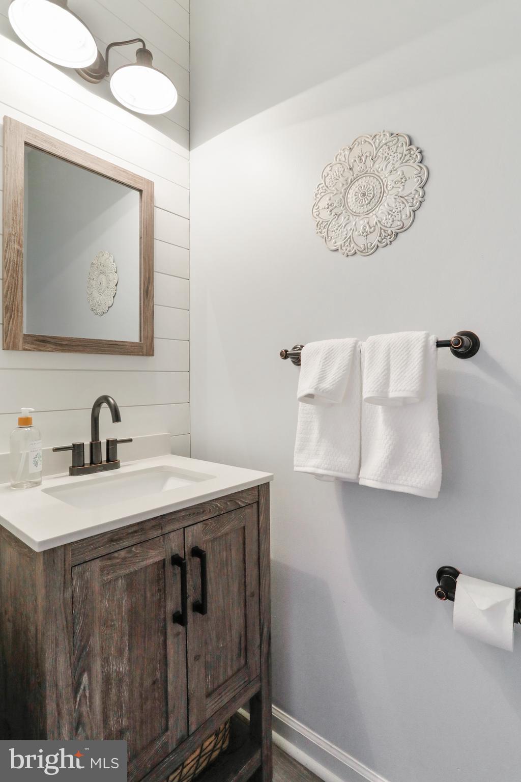 LAKELAND PLACE - Residential