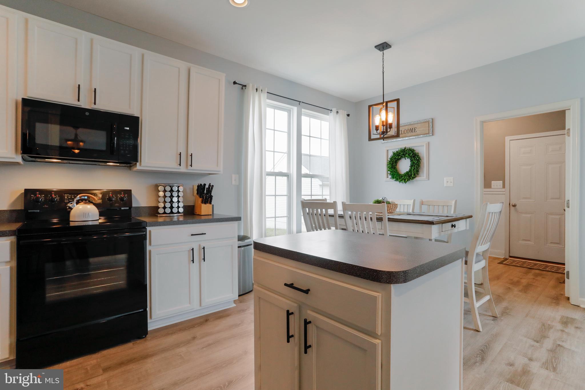 LAKELAND PLACE - Residential