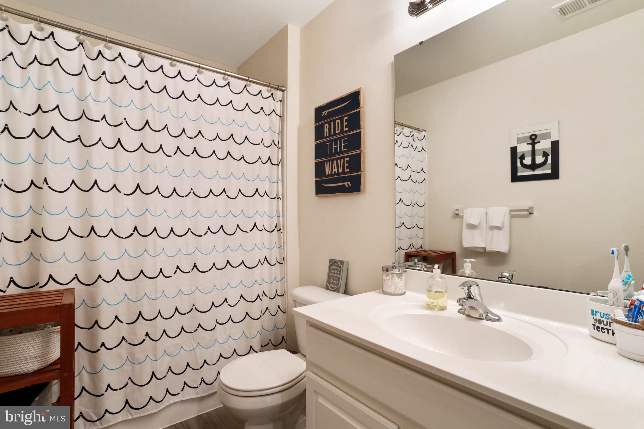 LAKELAND PLACE - Residential