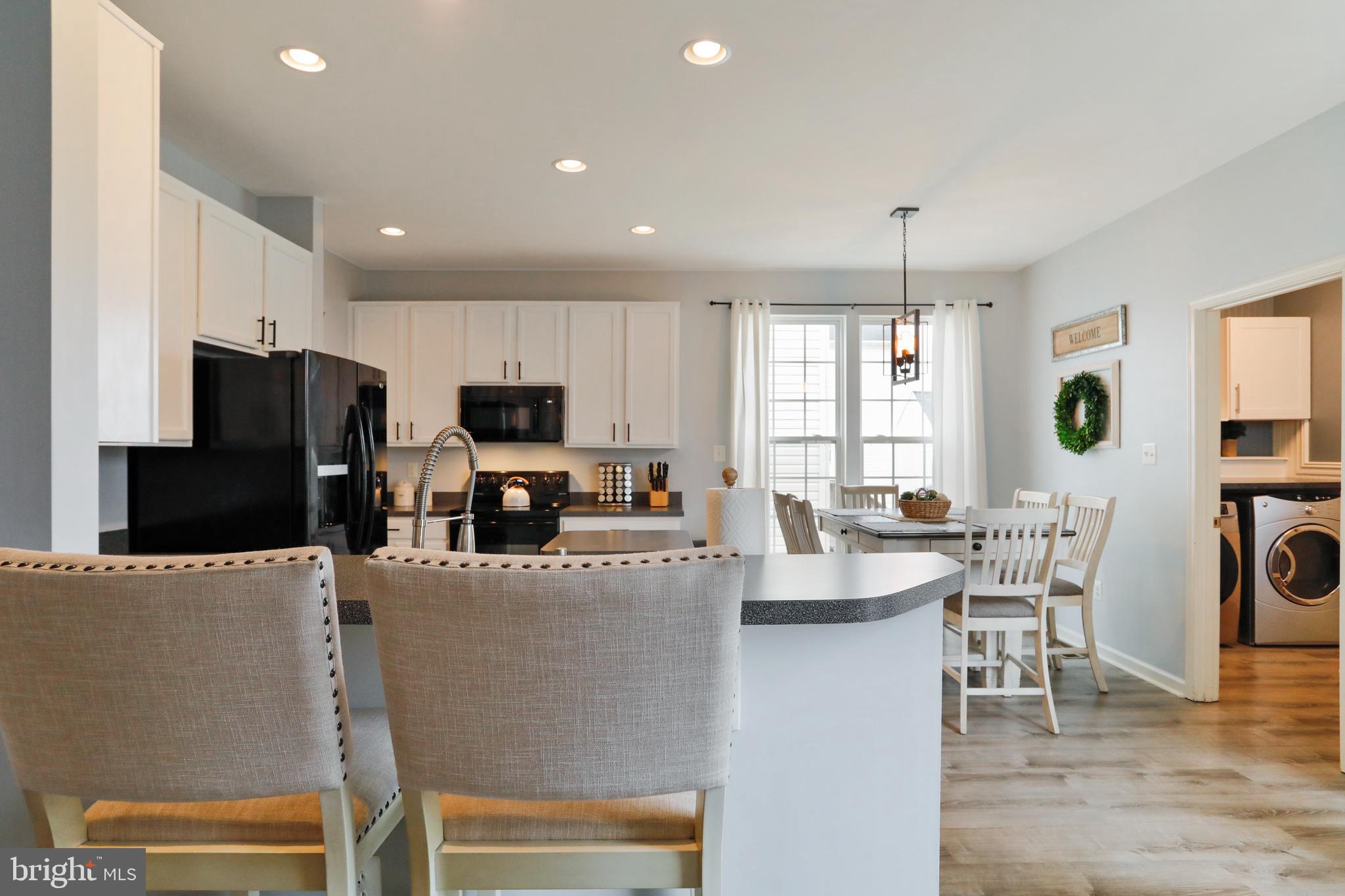 LAKELAND PLACE - Residential