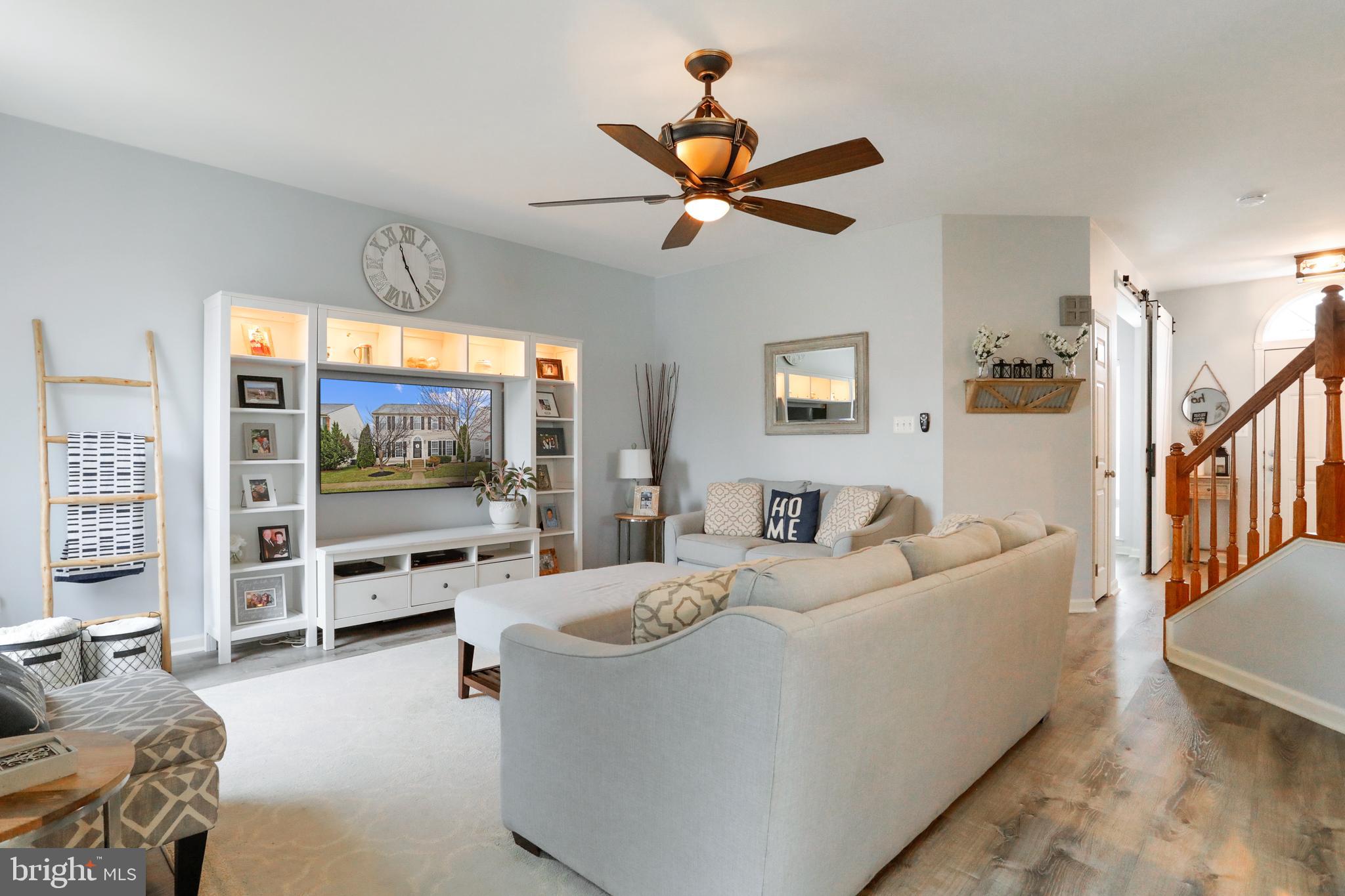 LAKELAND PLACE - Residential