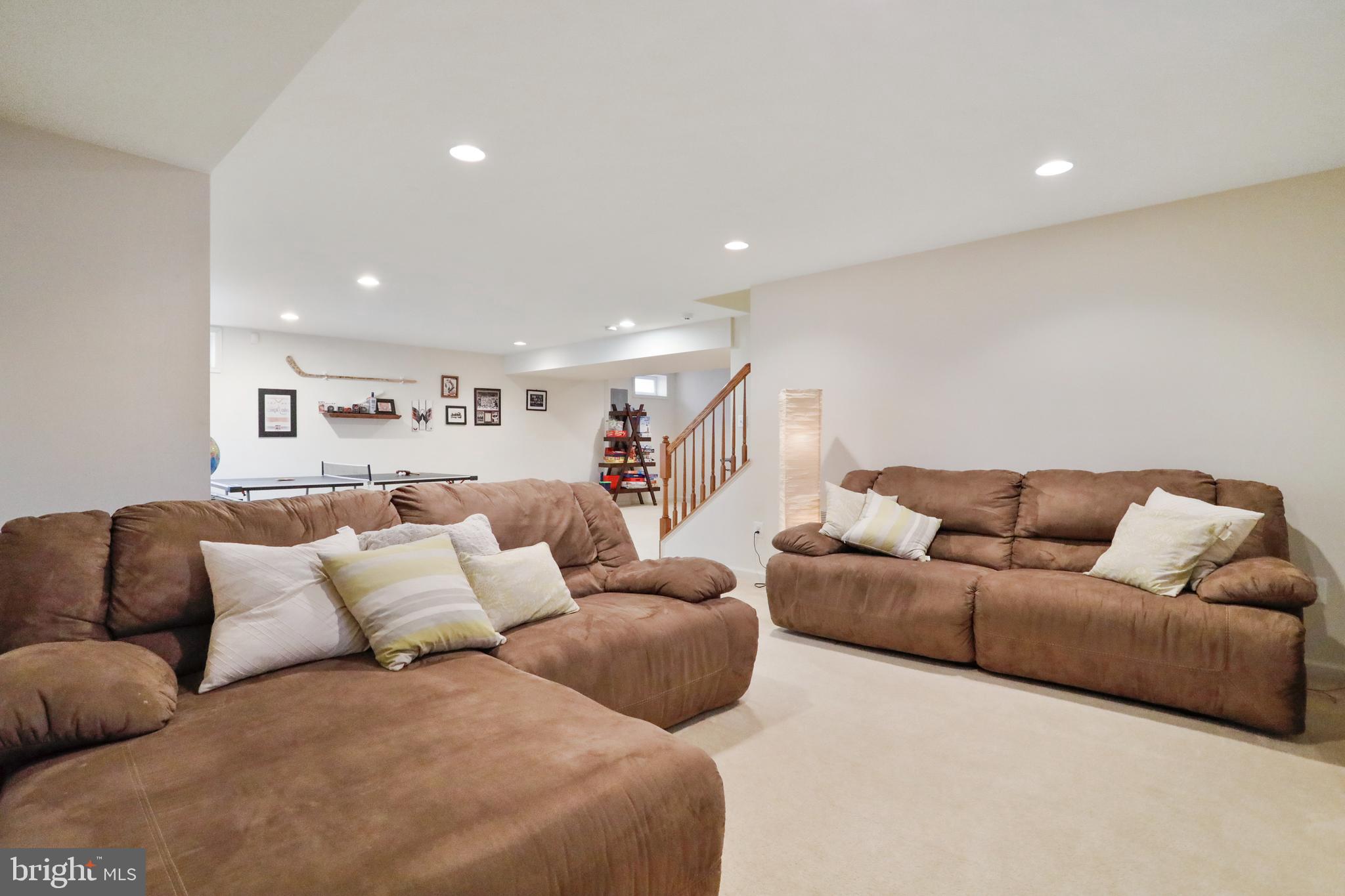 LAKELAND PLACE - Residential