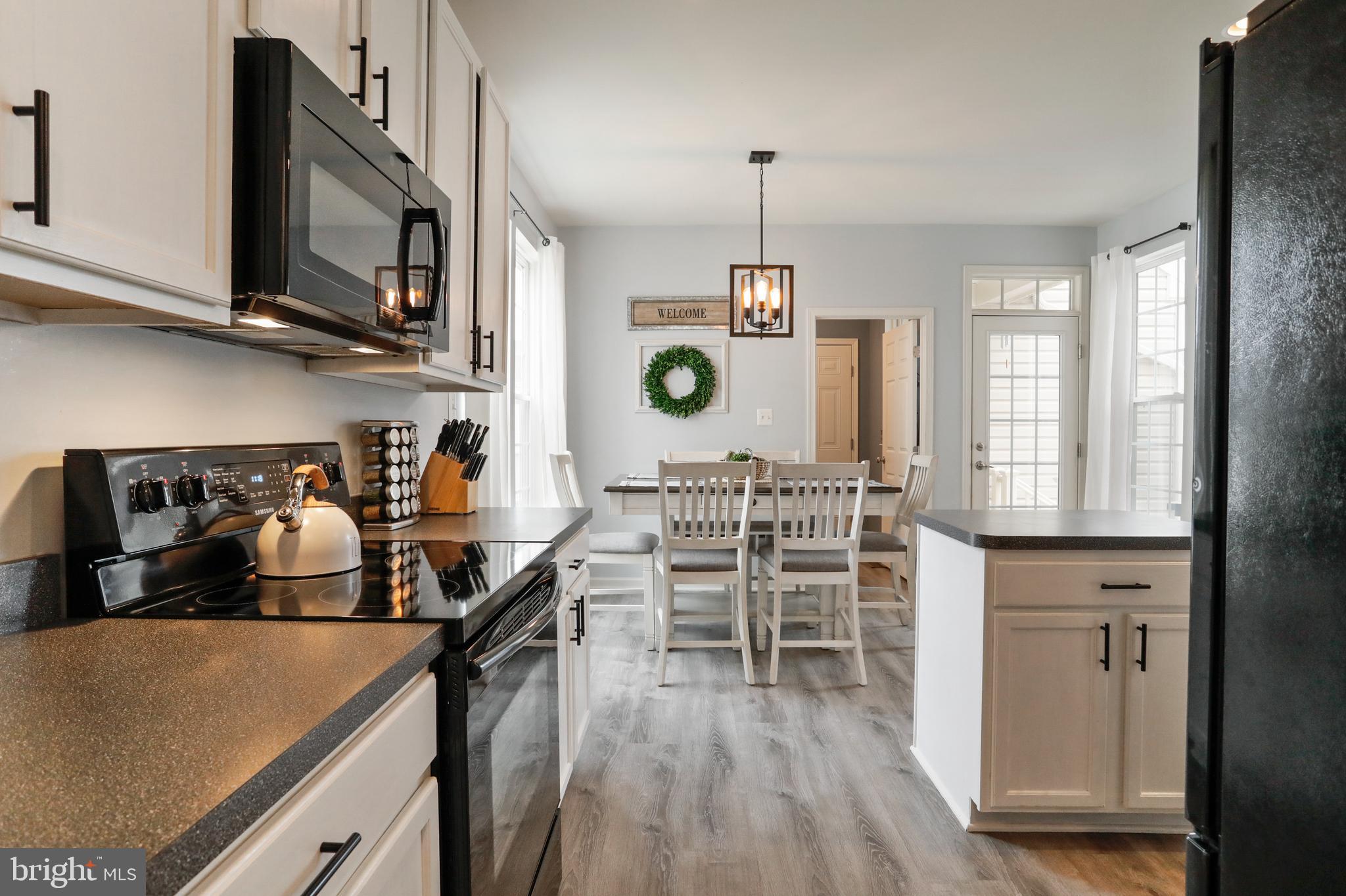 LAKELAND PLACE - Residential