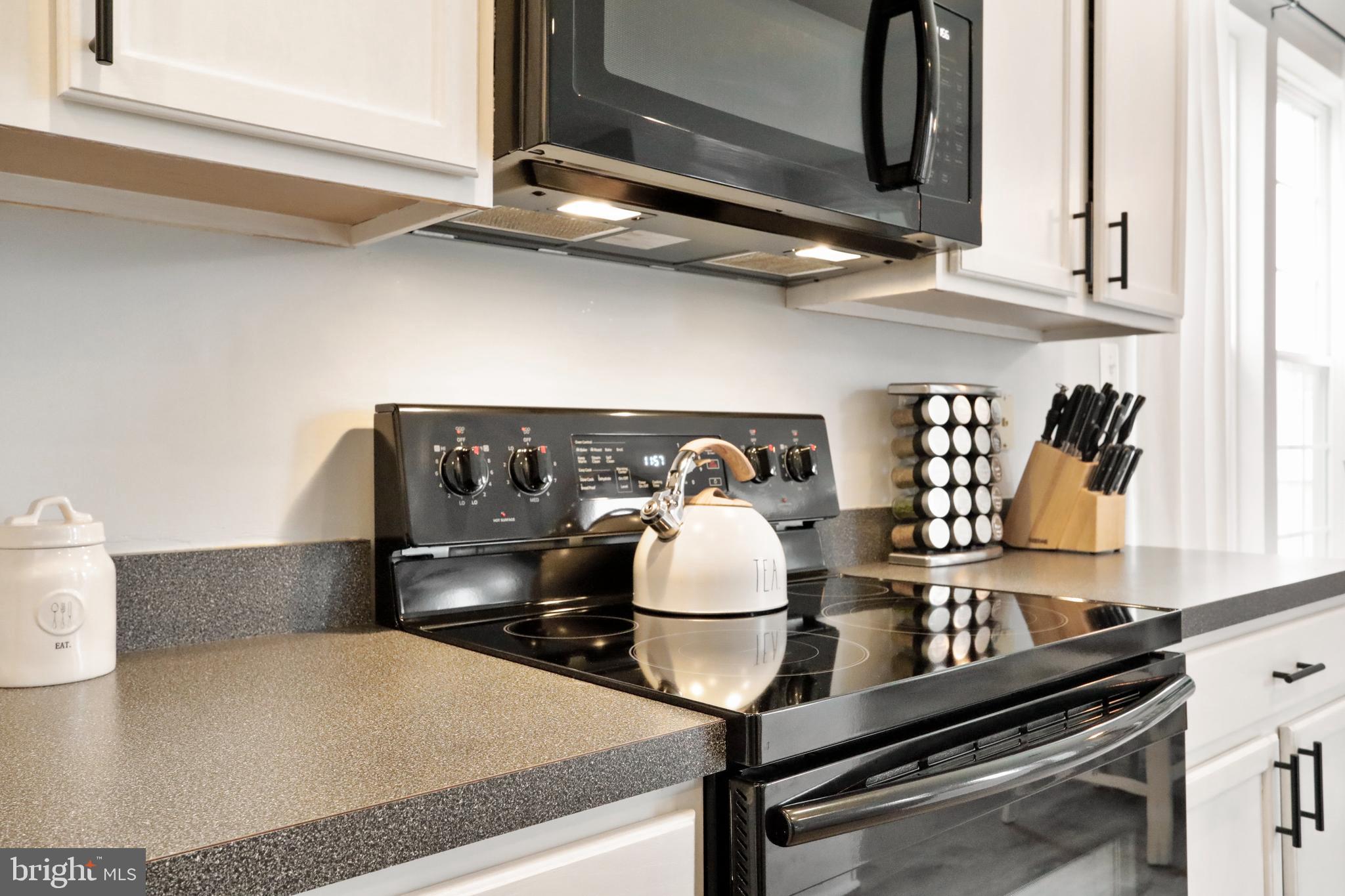 LAKELAND PLACE - Residential