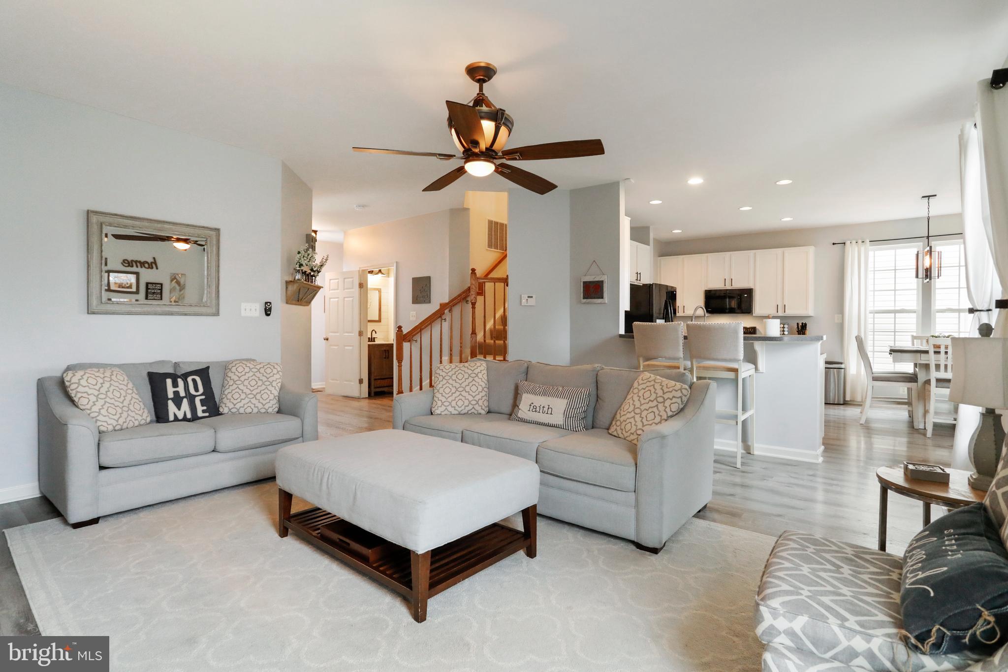 LAKELAND PLACE - Residential