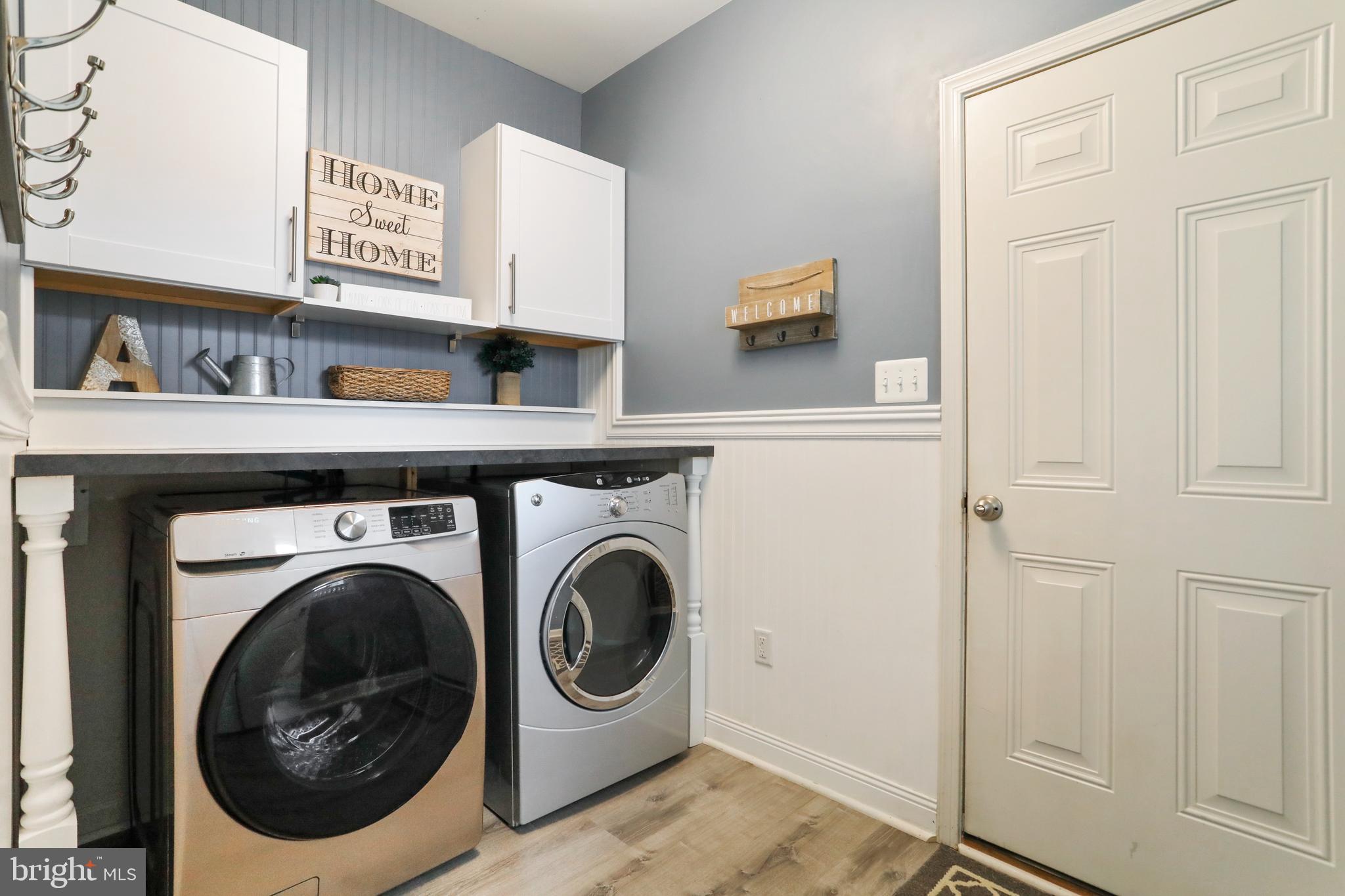 LAKELAND PLACE - Residential