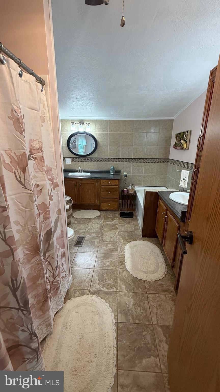 RIDGEWOOD MHP - Residential