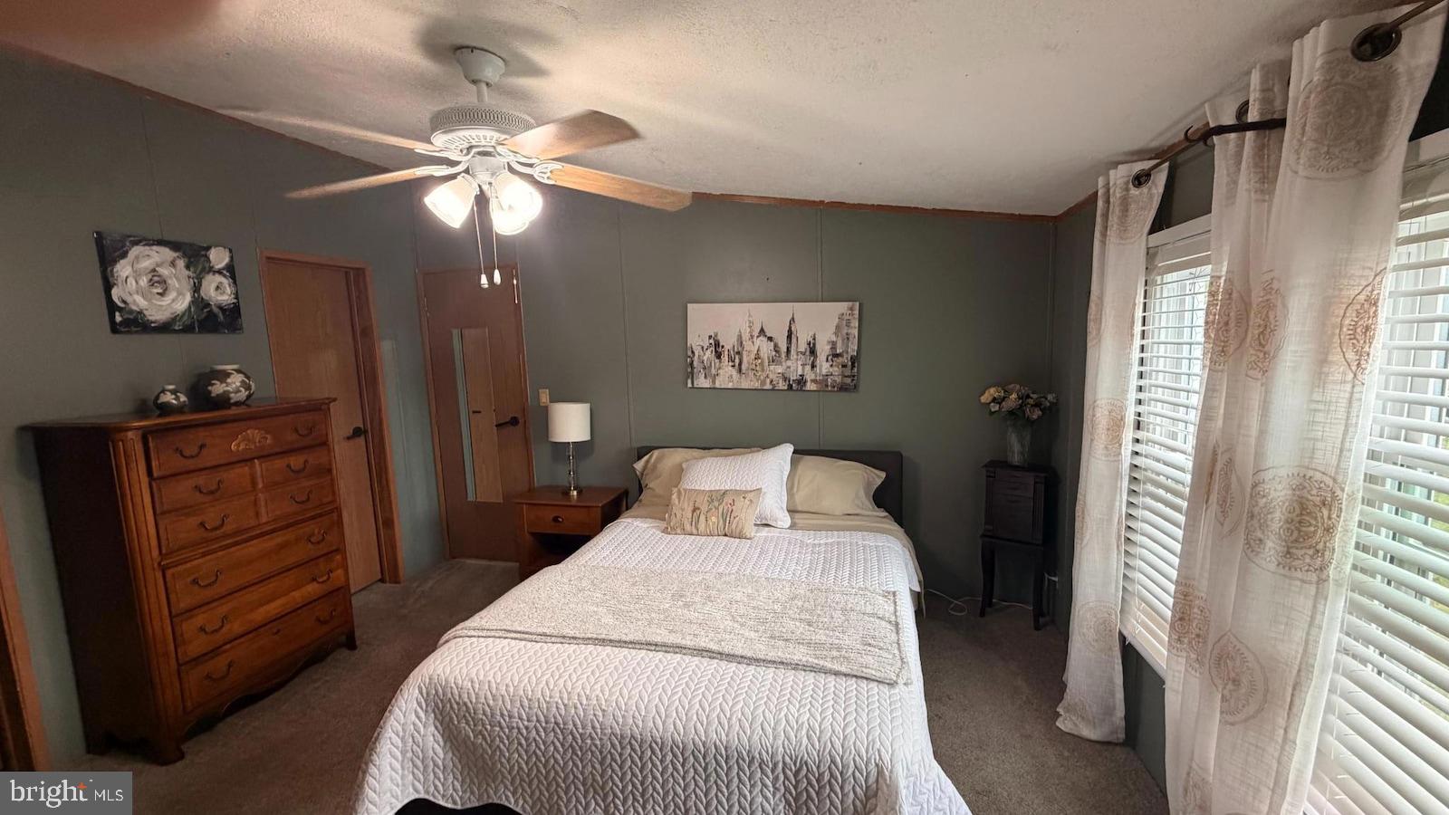 RIDGEWOOD MHP - Residential