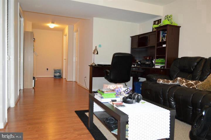 CENTRE RIDGE - Residential Lease