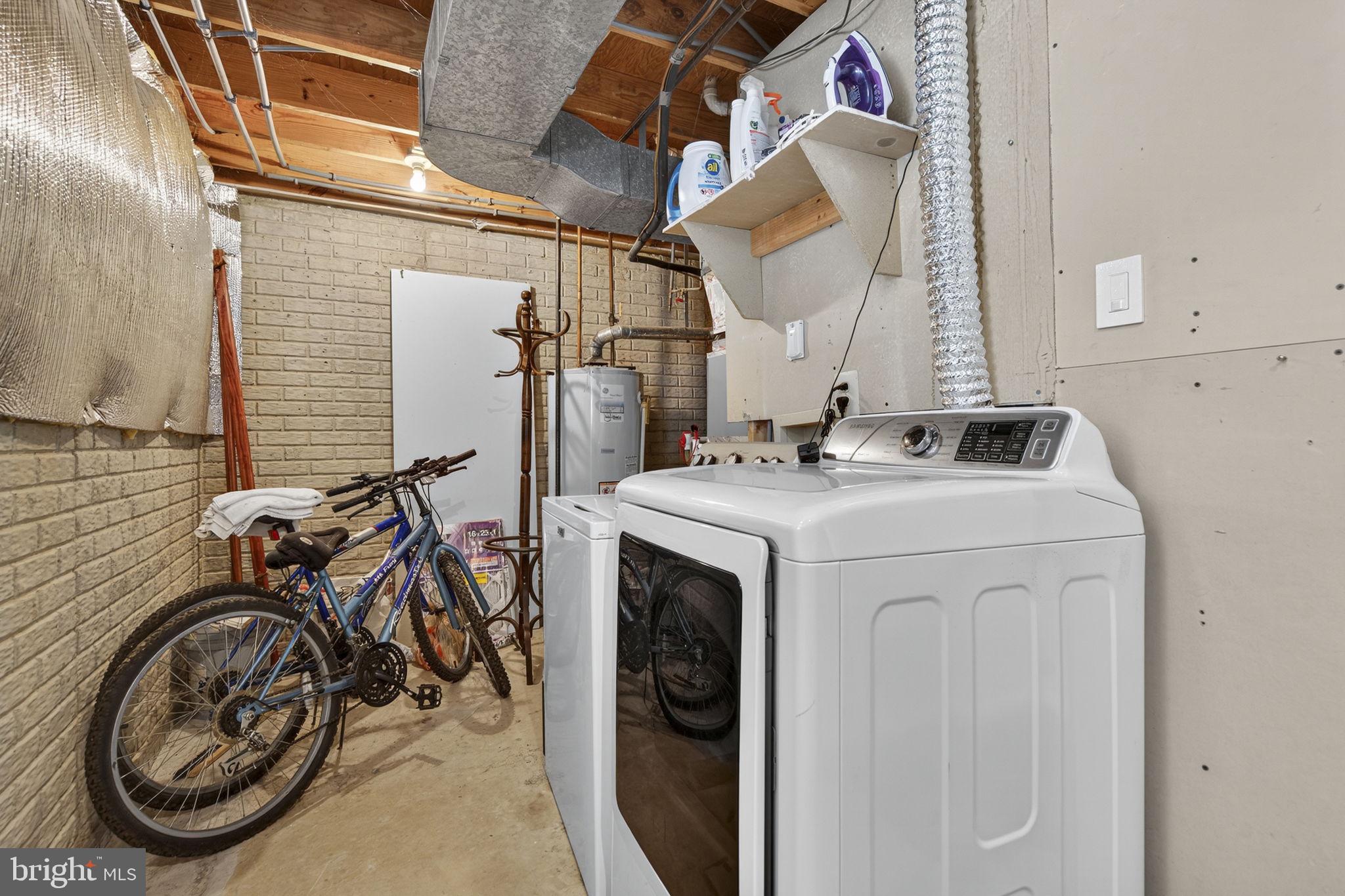 DALE CITY - Residential Lease