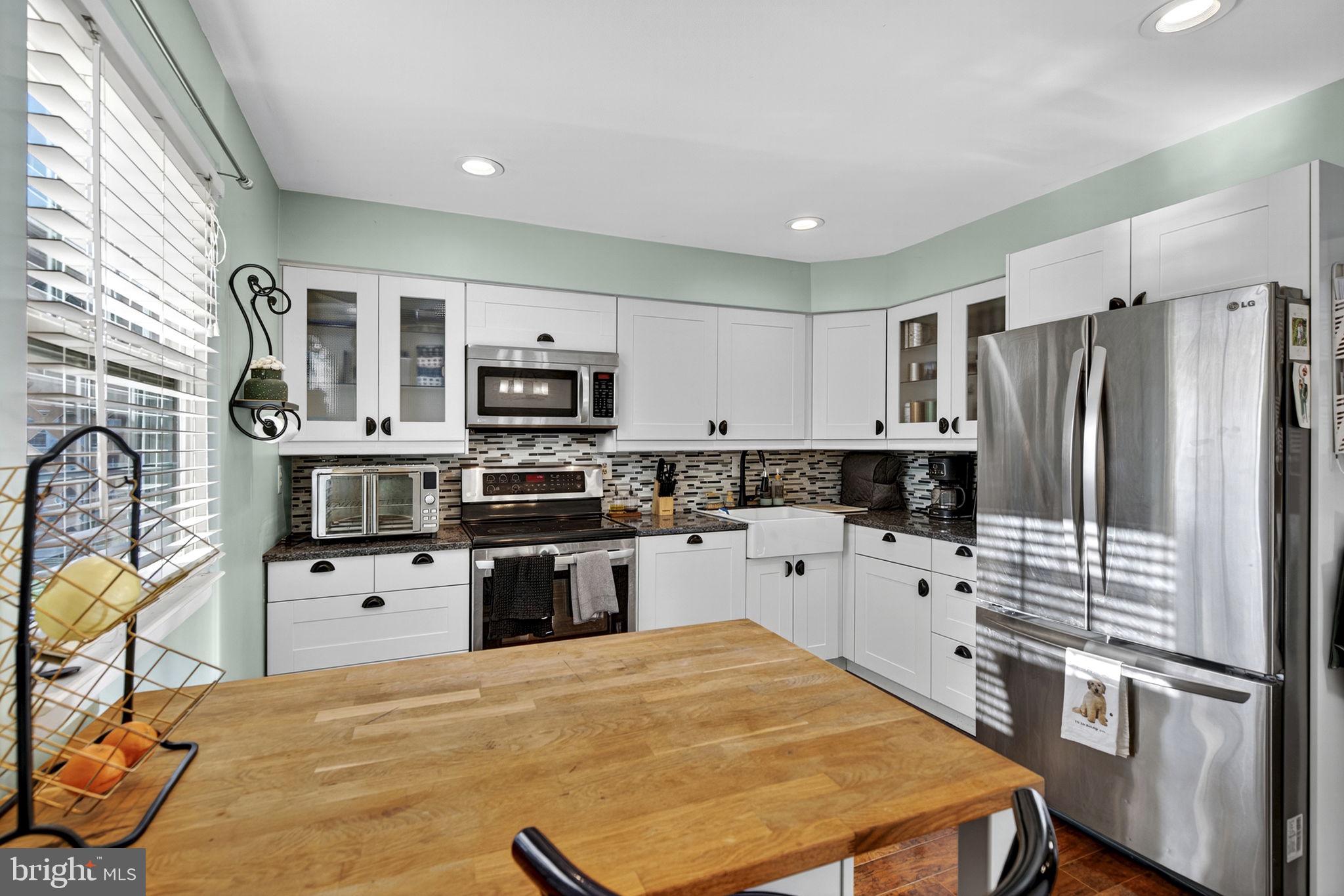 DALE CITY - Residential Lease