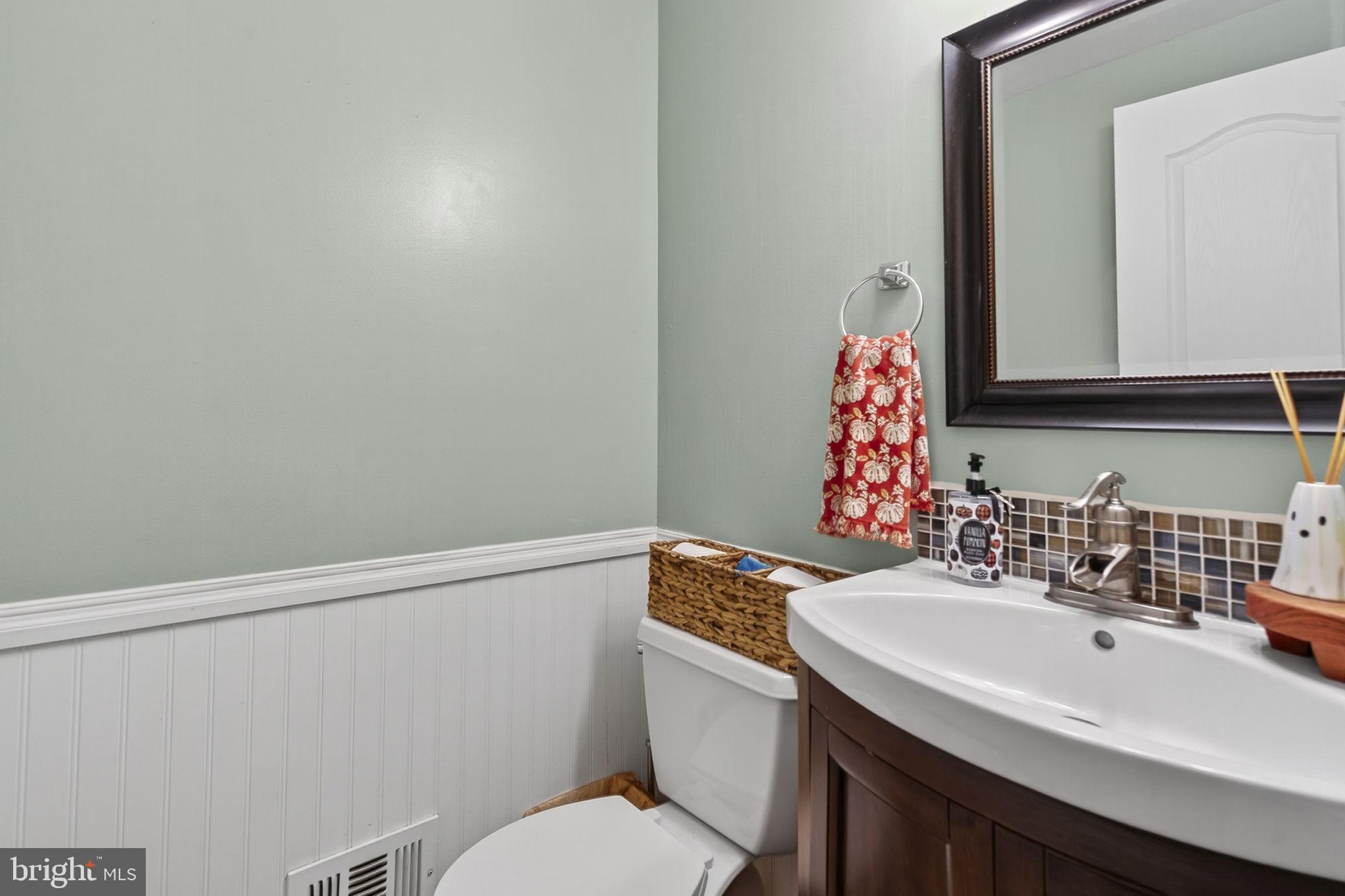 DALE CITY - Residential Lease