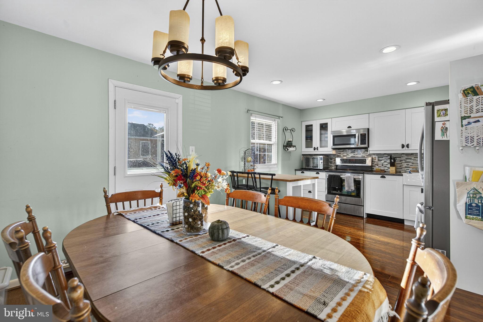 DALE CITY - Residential Lease