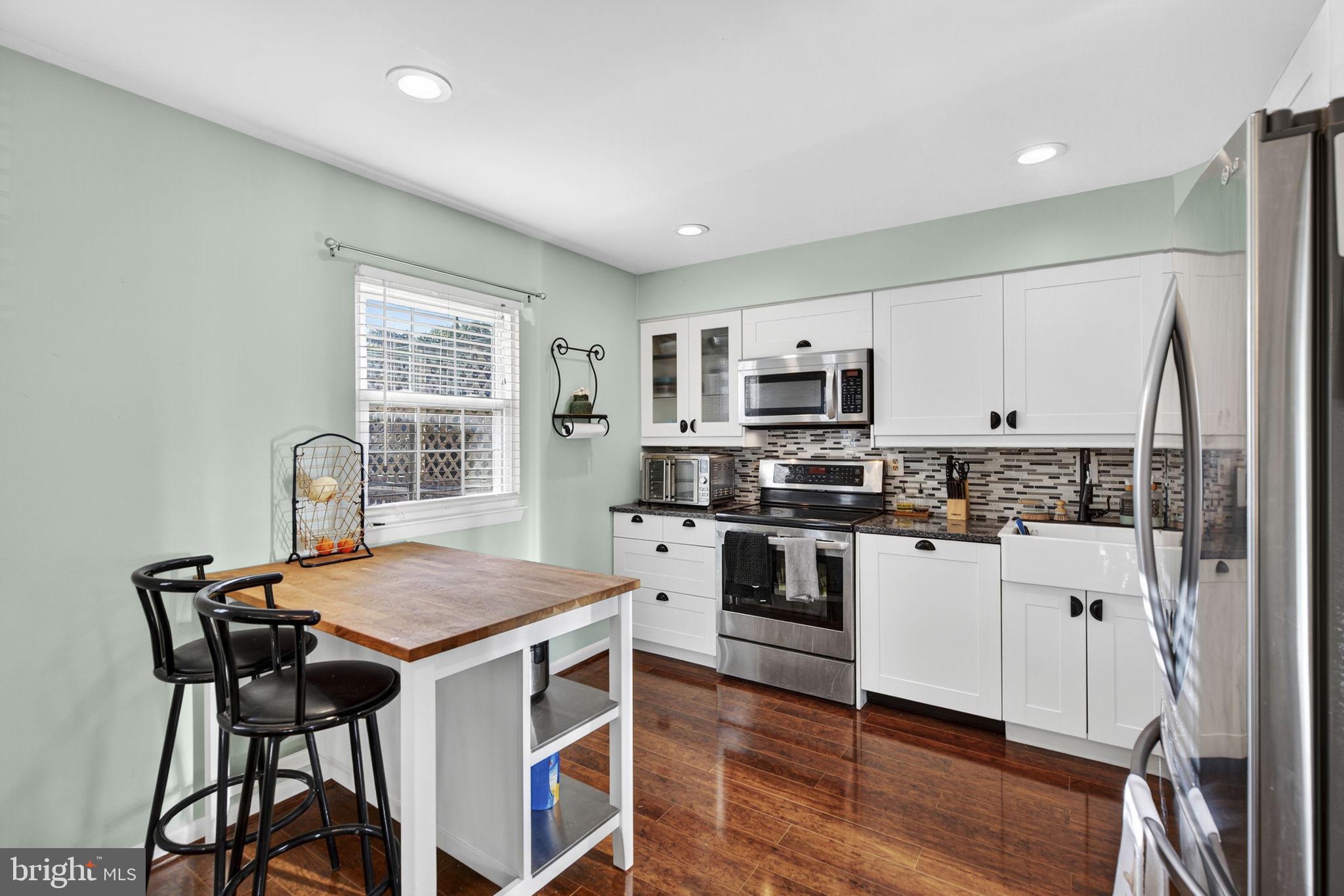 DALE CITY - Residential Lease