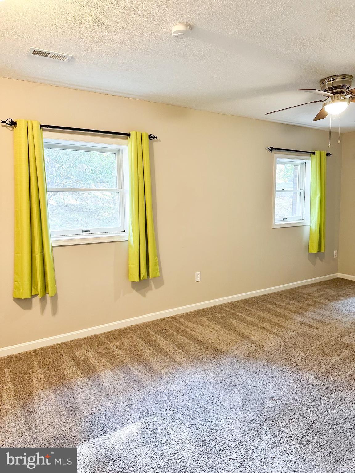 CHESAPEAKE RANCH ESTATES - Residential Lease