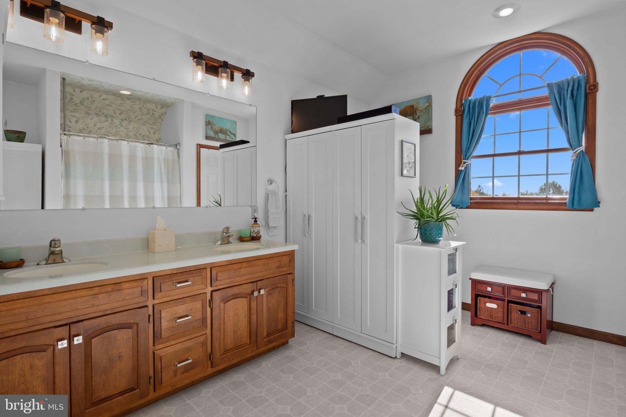 PENNSBURG - Residential