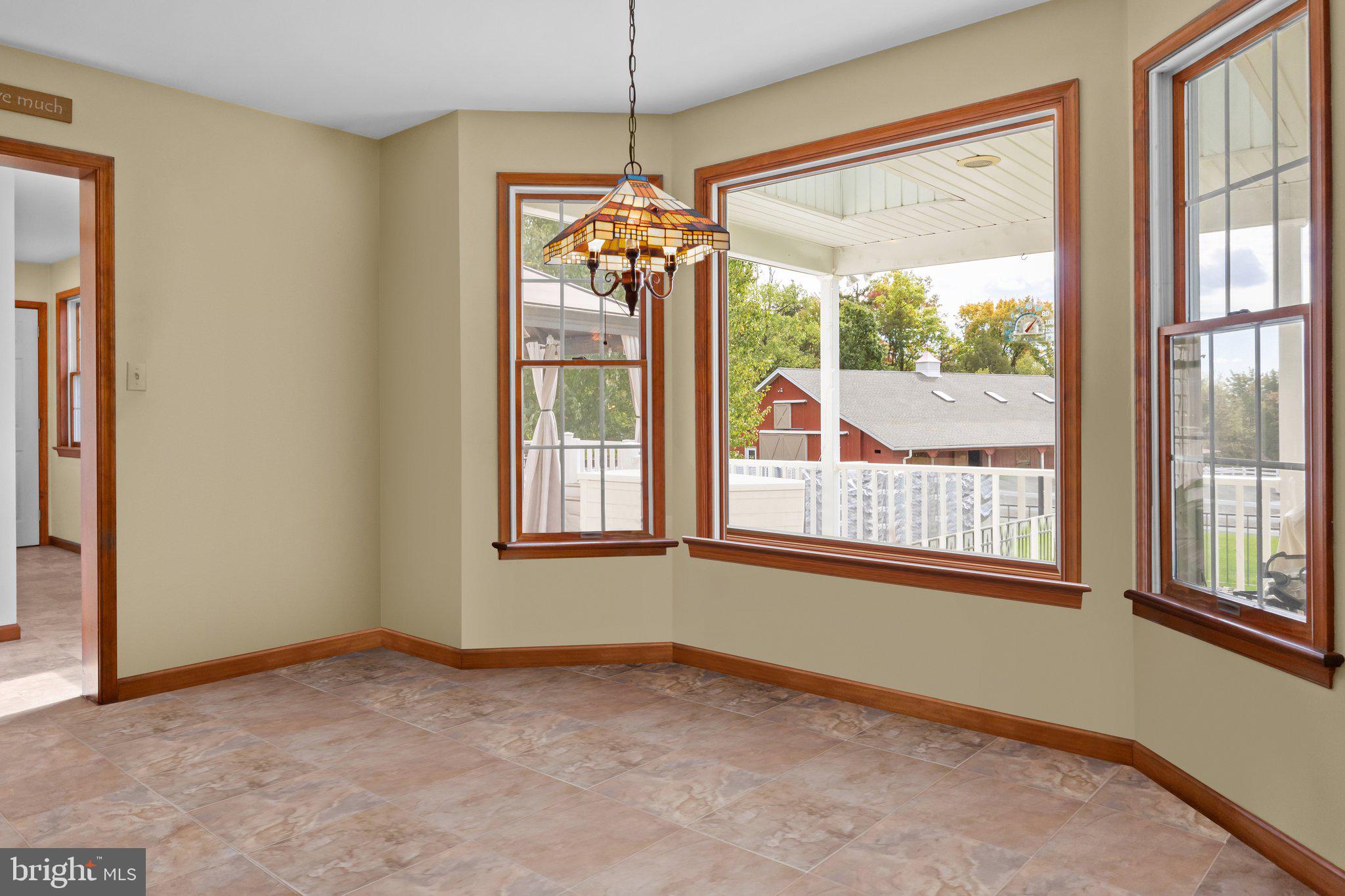 PENNSBURG - Residential